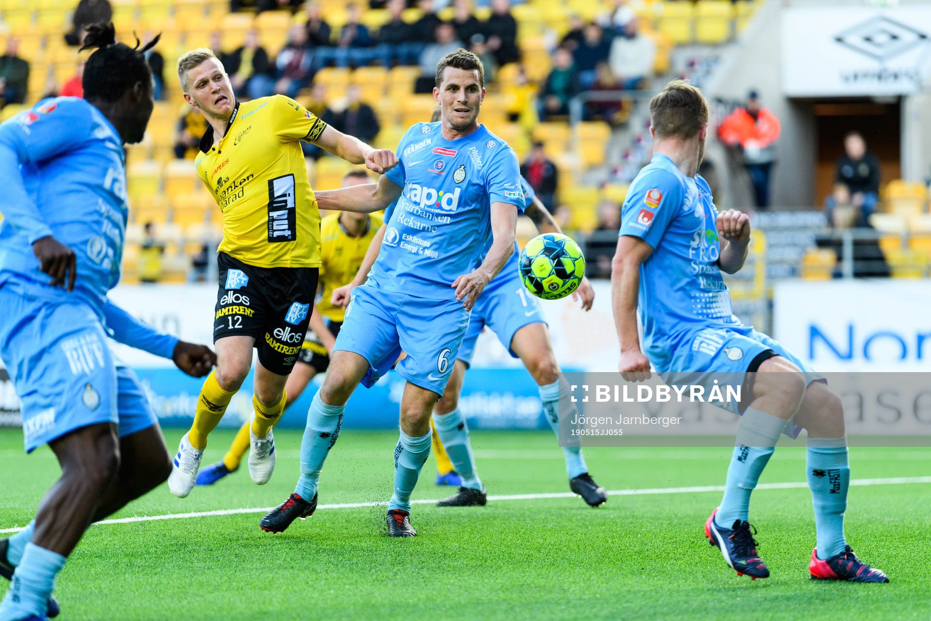 Elfsborgs Joakim Nilsson och AFC Eskilstunas Jesper