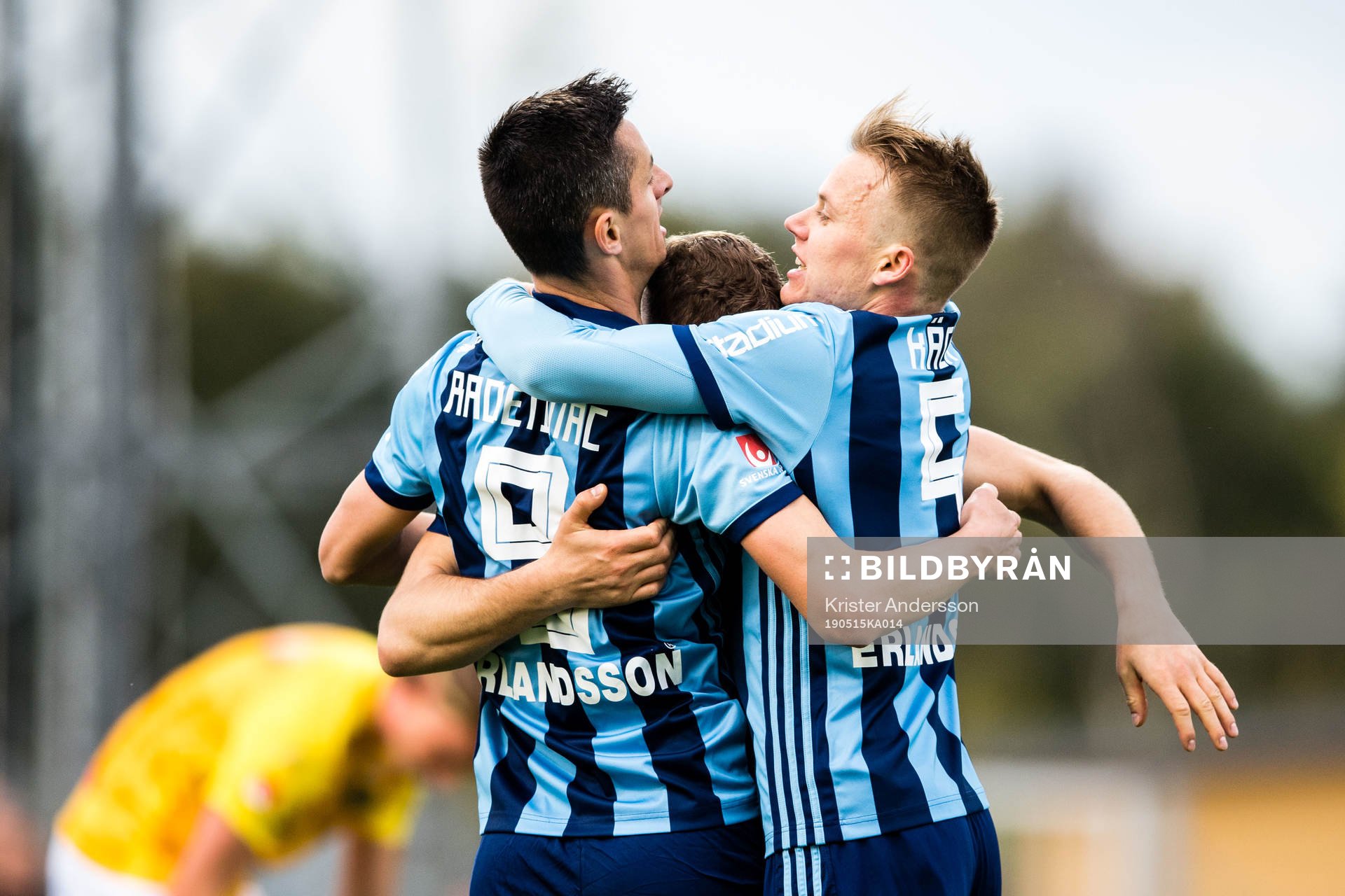 Djurgårdens Haris Radetinac jublar med lagkamrater