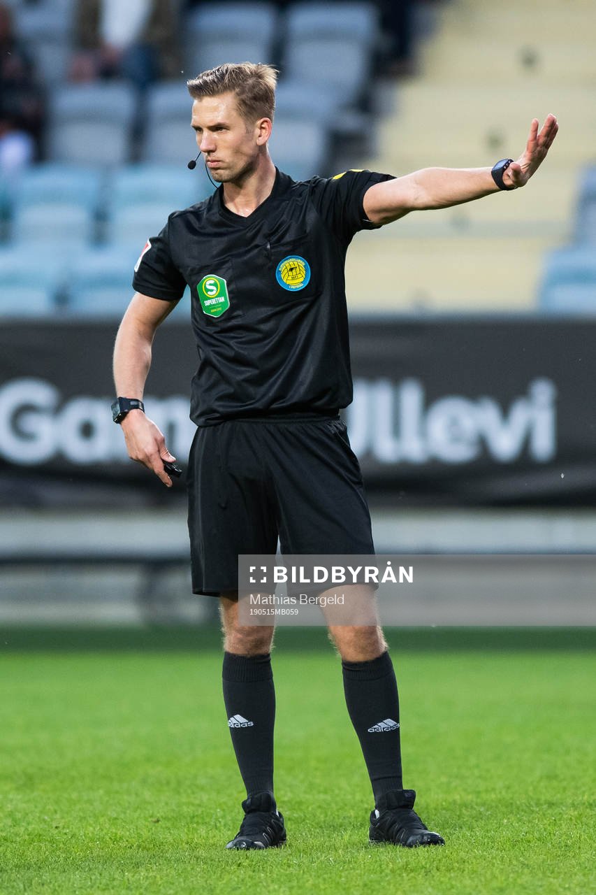 Domare Fredrik Hansson