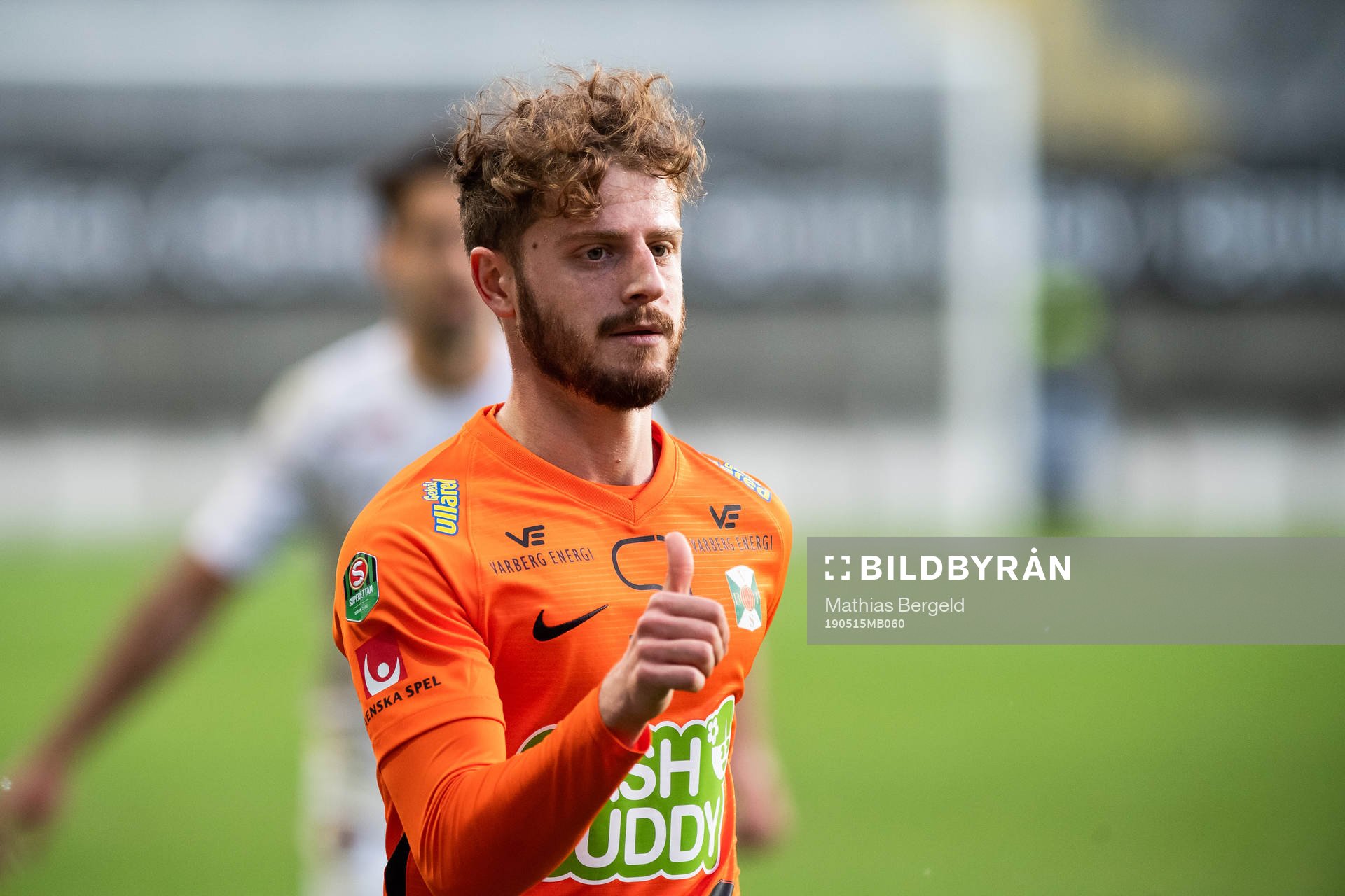 Varbergs Rebin Assad gör tummen upp