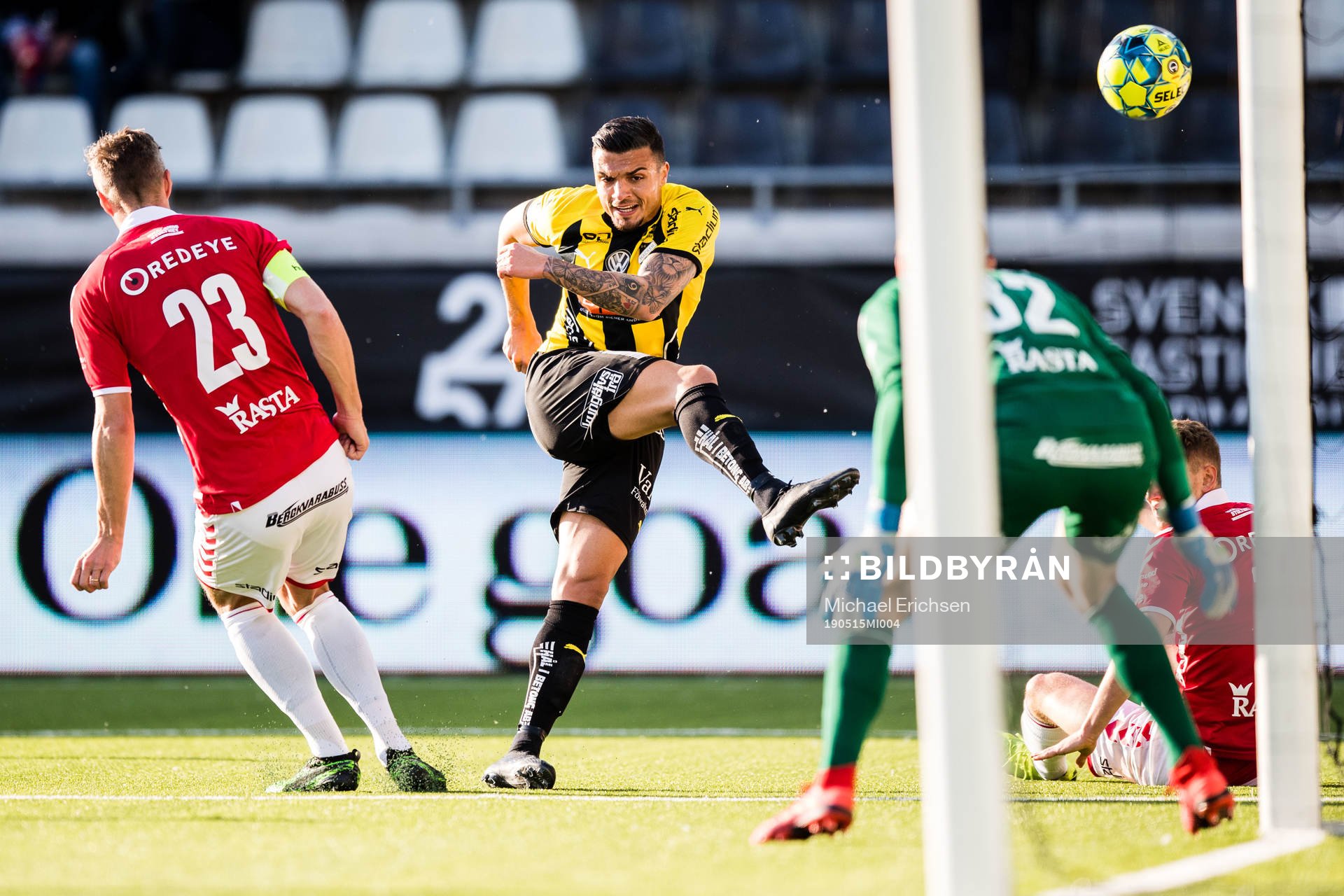 Kalmars Viktor Elm och Häckens Ahmed Yasin