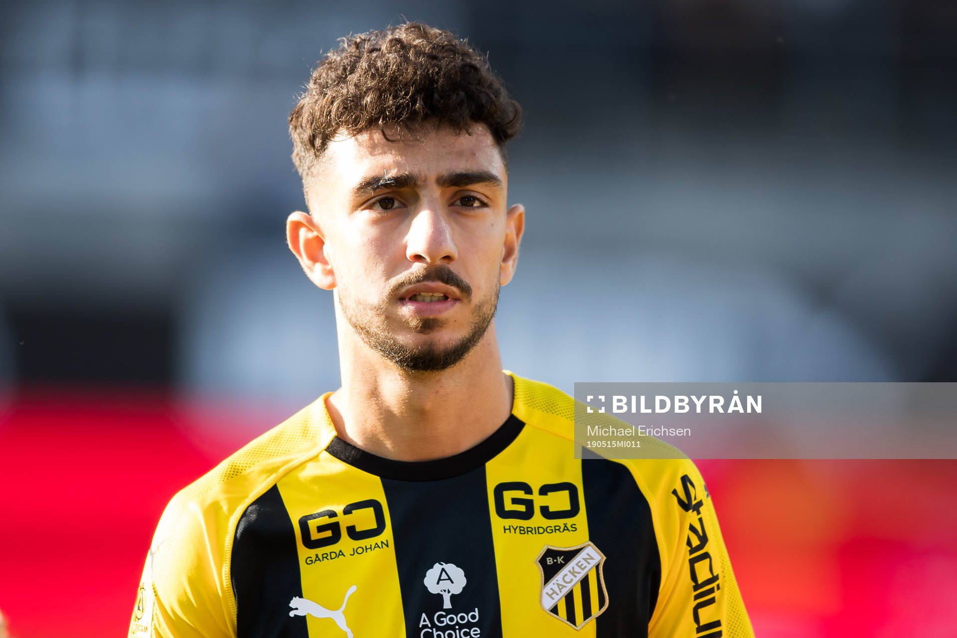 Häckens Daleho Irandust på line up innan fotbollsmatchen