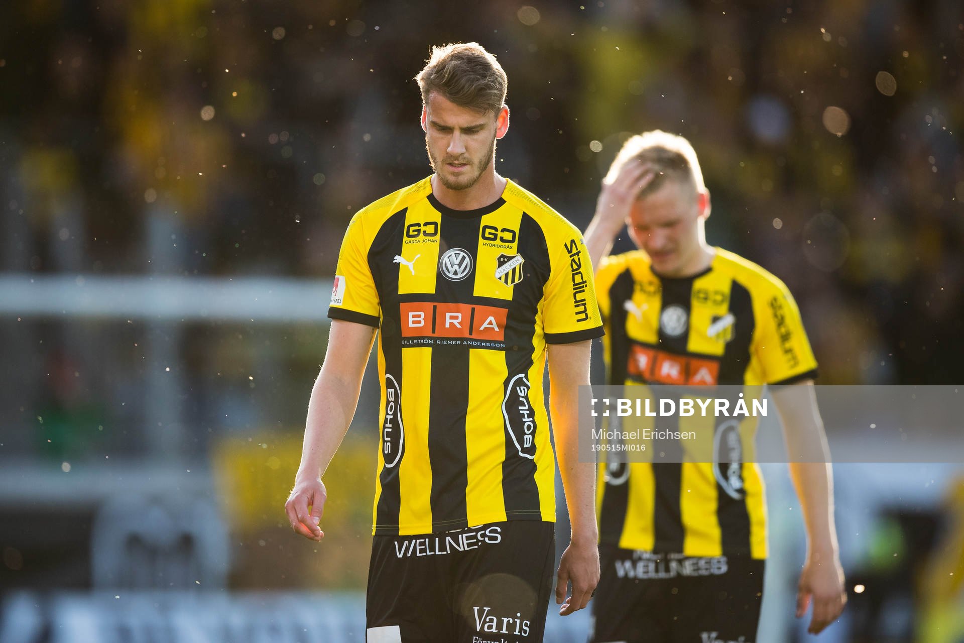Häckens Johan Hammar och Juhani Ojala deppar i halvlek av