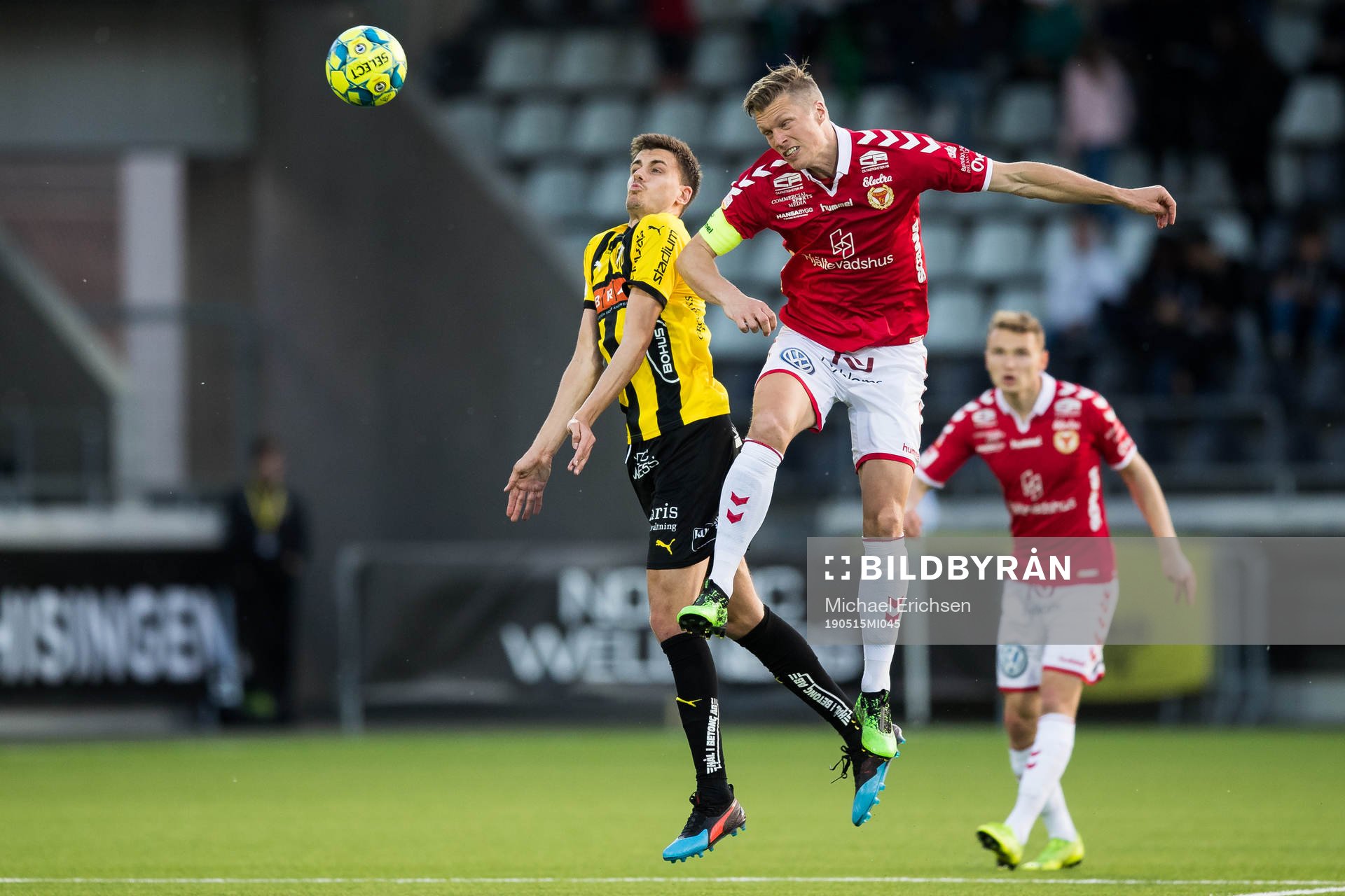 Häckens Alexander Jeremejeff och Kalmars Viktor Elm i