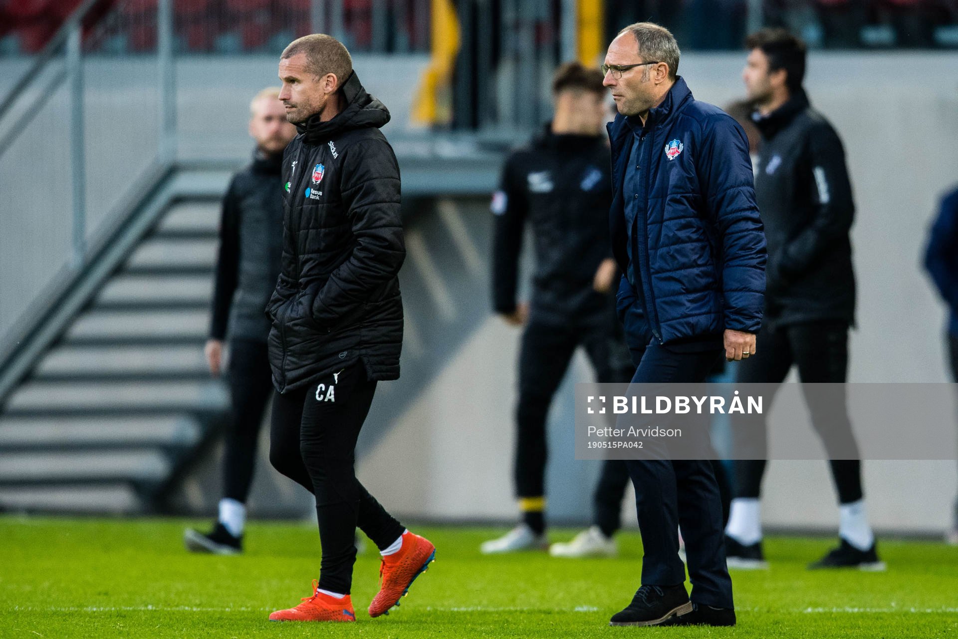 Helsingborgs tränare Per-Ola Ljung och assisterande
