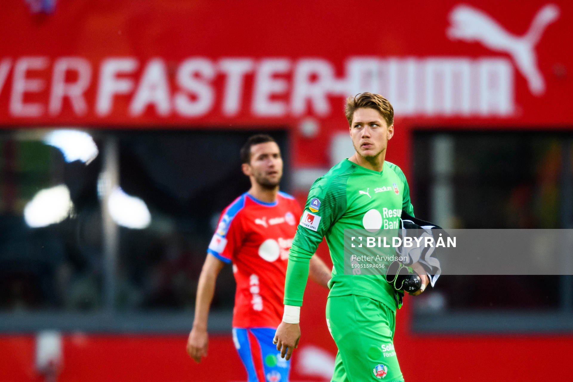 Helsingborgs målvakt Kalle Joelsson deppar