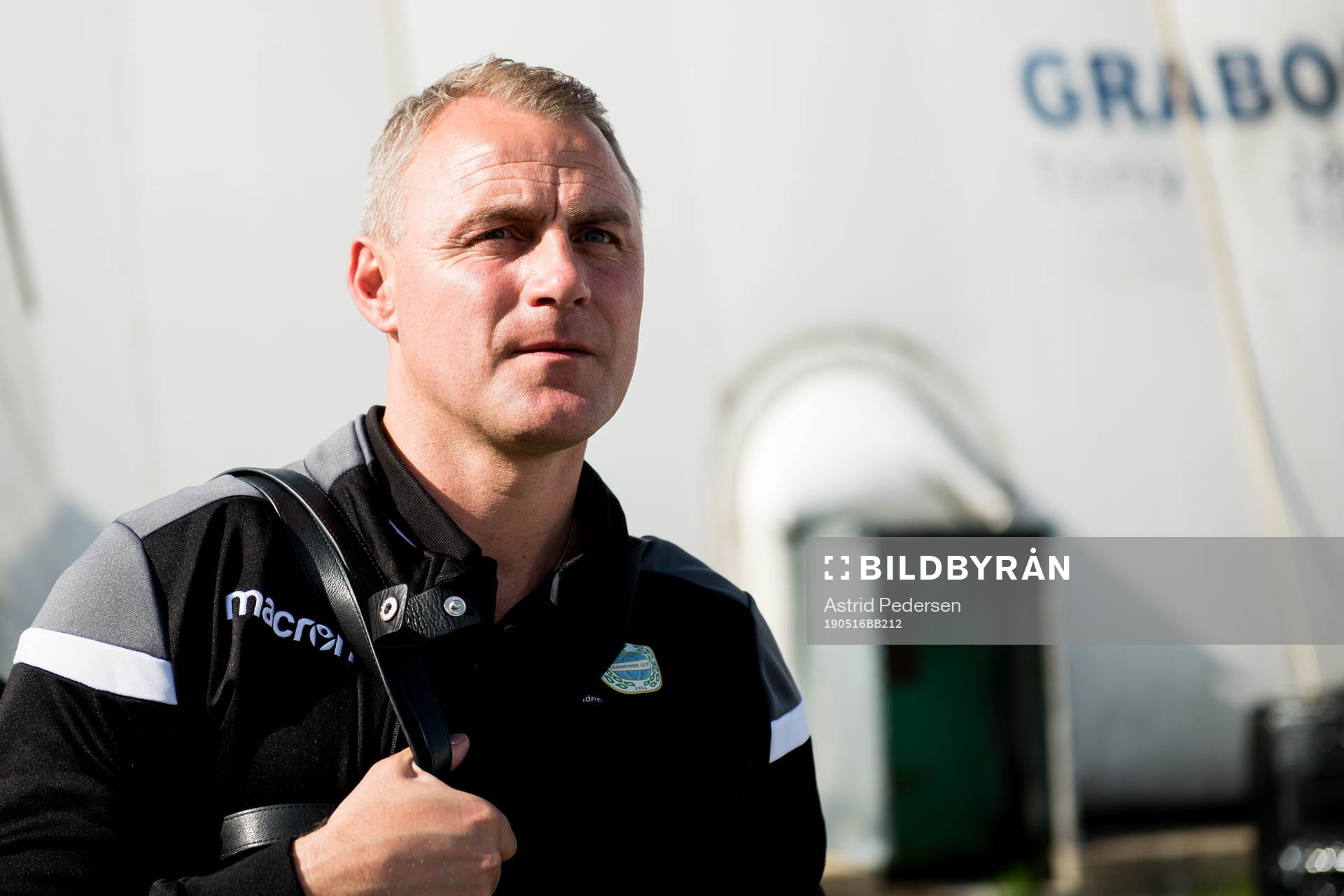 Bengt Sæternes, head coach of Sandnes Ulf, arrives
