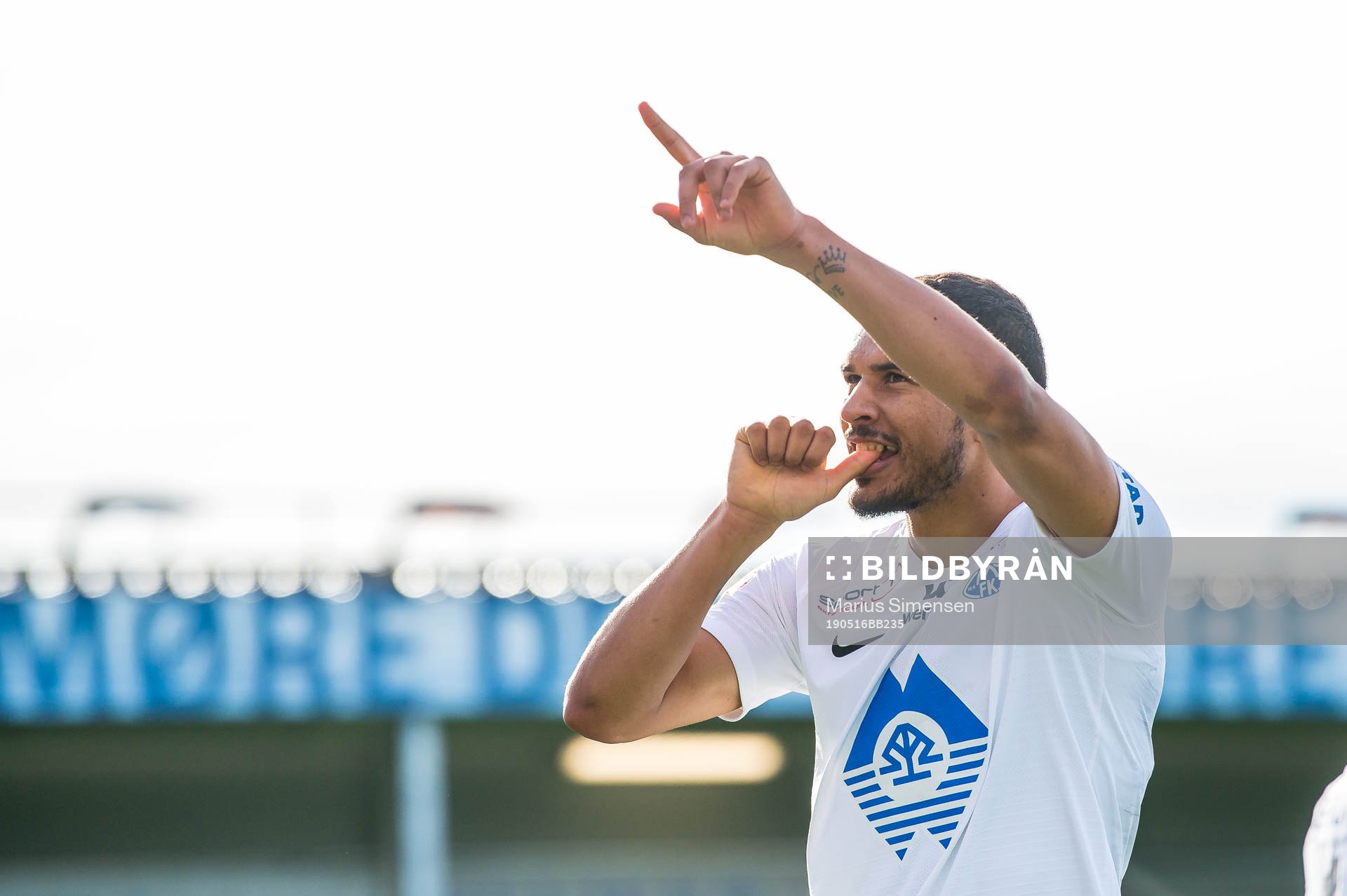 Ohikhuaeme Anthony Omoijuanfo of Molde celebrates