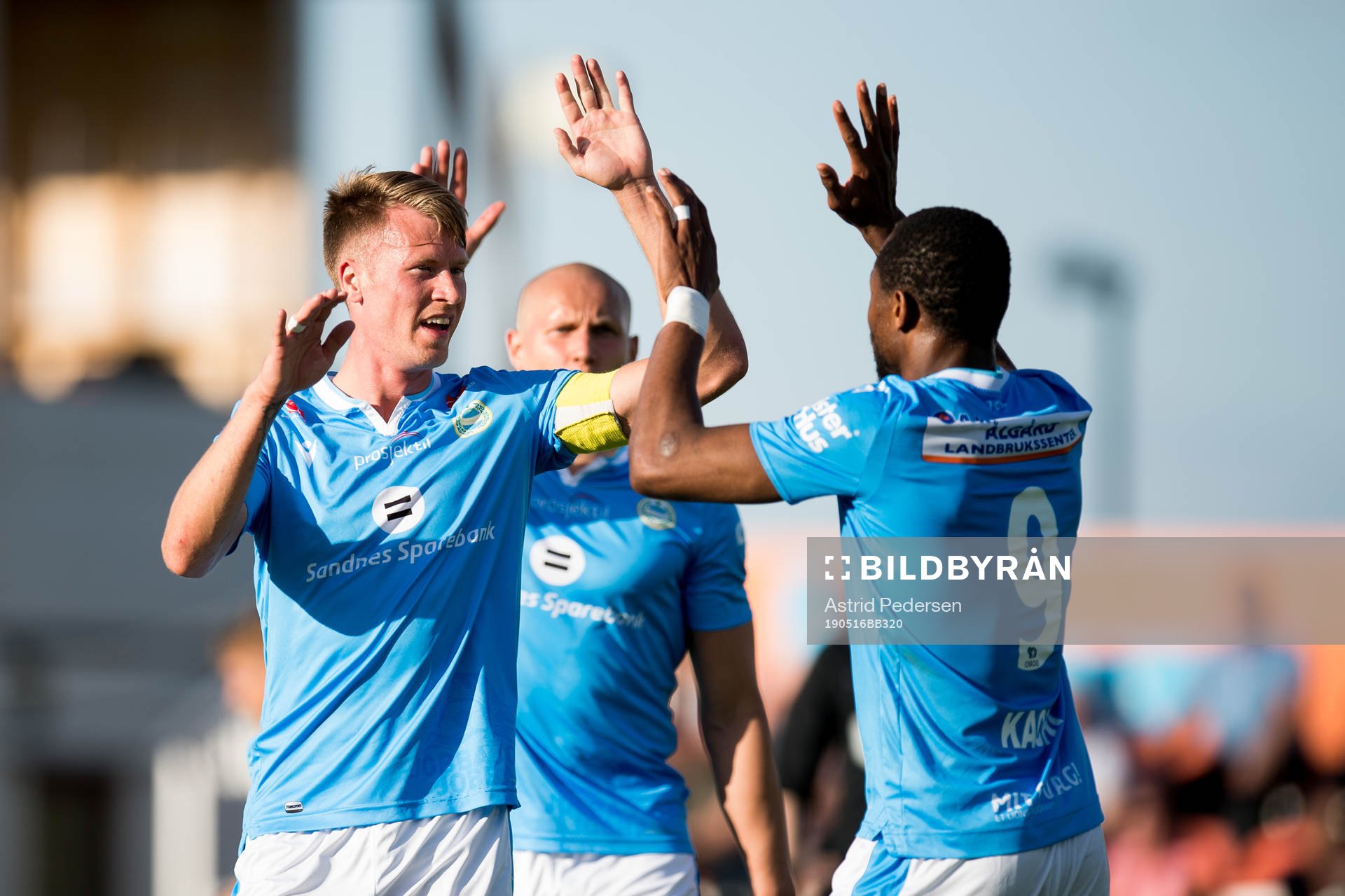 Kent Håvard Eriksen and Kachi of Sandnes Ulf celebrate 1-3