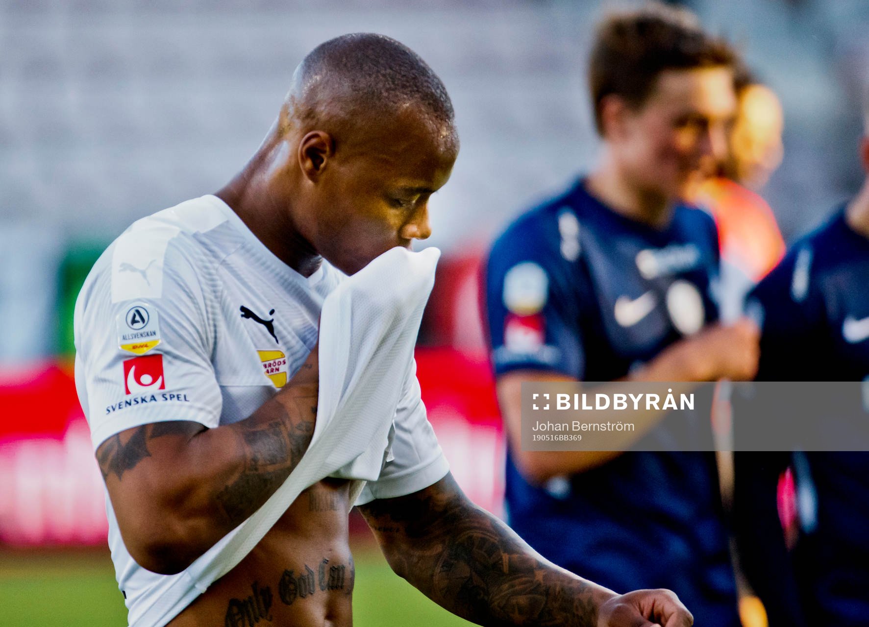 Örebros Carlos Strandberg deppar