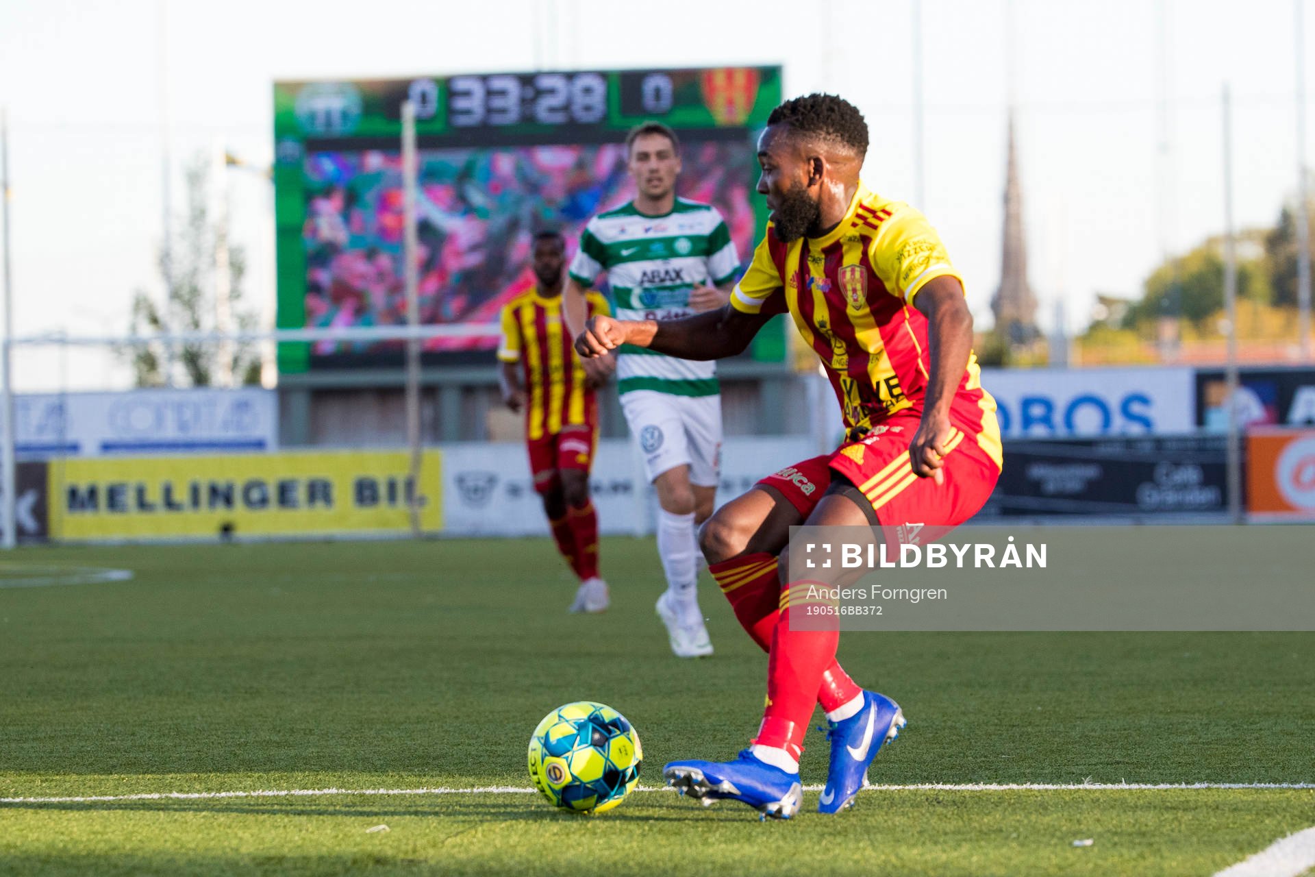 Syrianskas Lumala Abdu under fotbollsmatchen i Superettan mellan Västerås och Syrianska den 16 maj 2019 i Västerås.