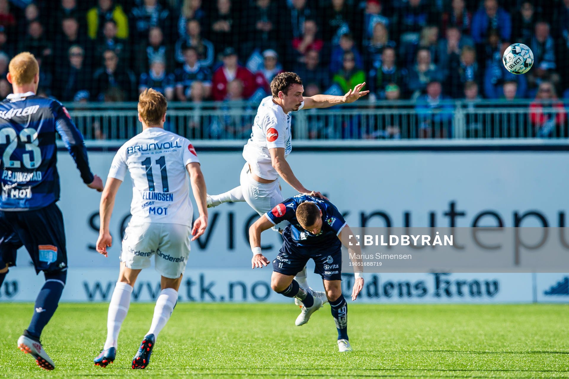 Vegard Forren of Molde and Flamur Kastrati of Kristiansund