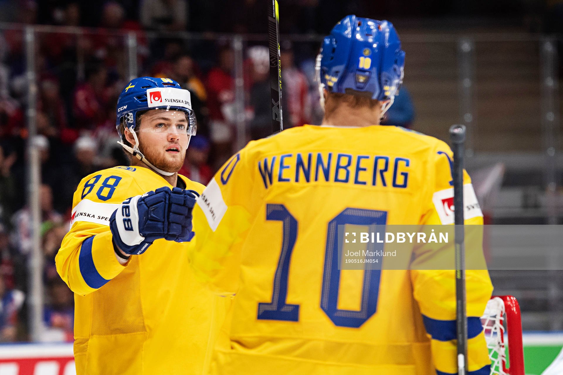 William Nylander and Alexander Wennberg of Sweden celebrates