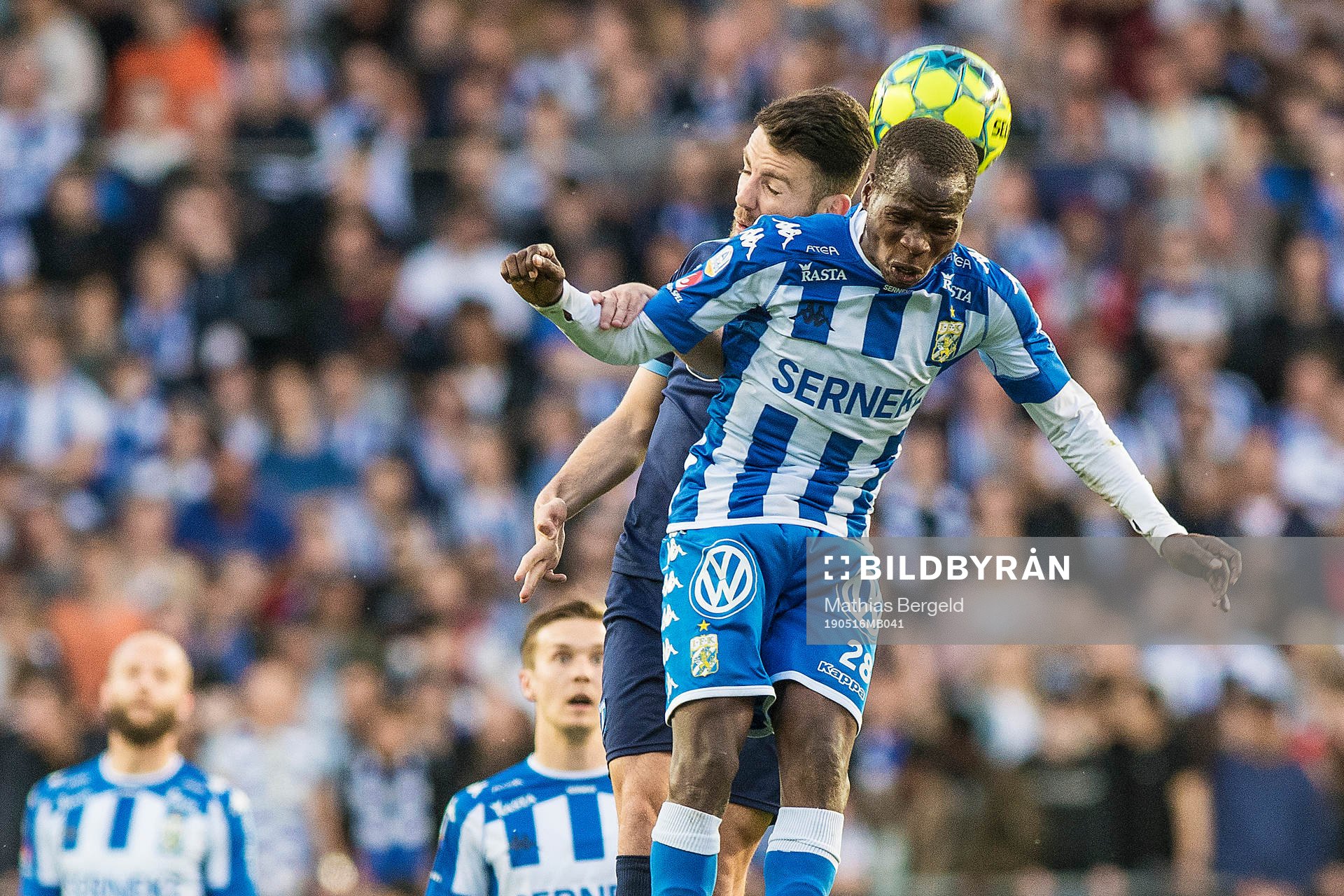 Malmö FFs Erdal Rakip och IFK Göteborgs Alhassan Yusuf