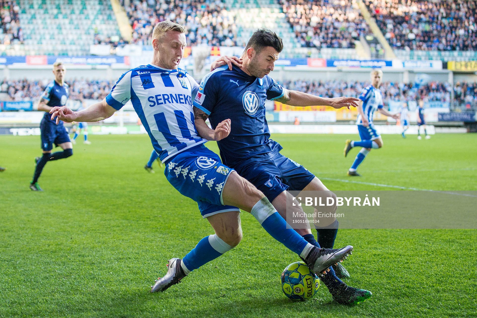 IFK Göteborgs Sebastian Ohlsson och Malmö FFs Behrang