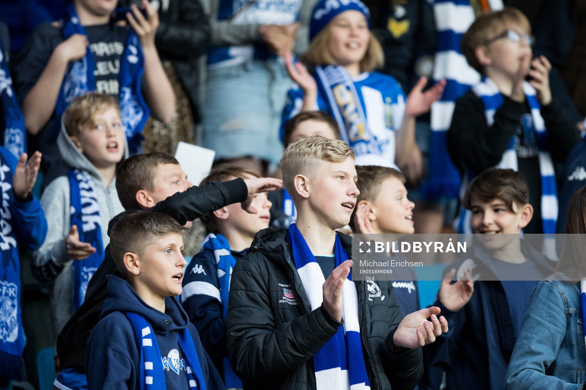 Unga IFK Göteborgs supportrar