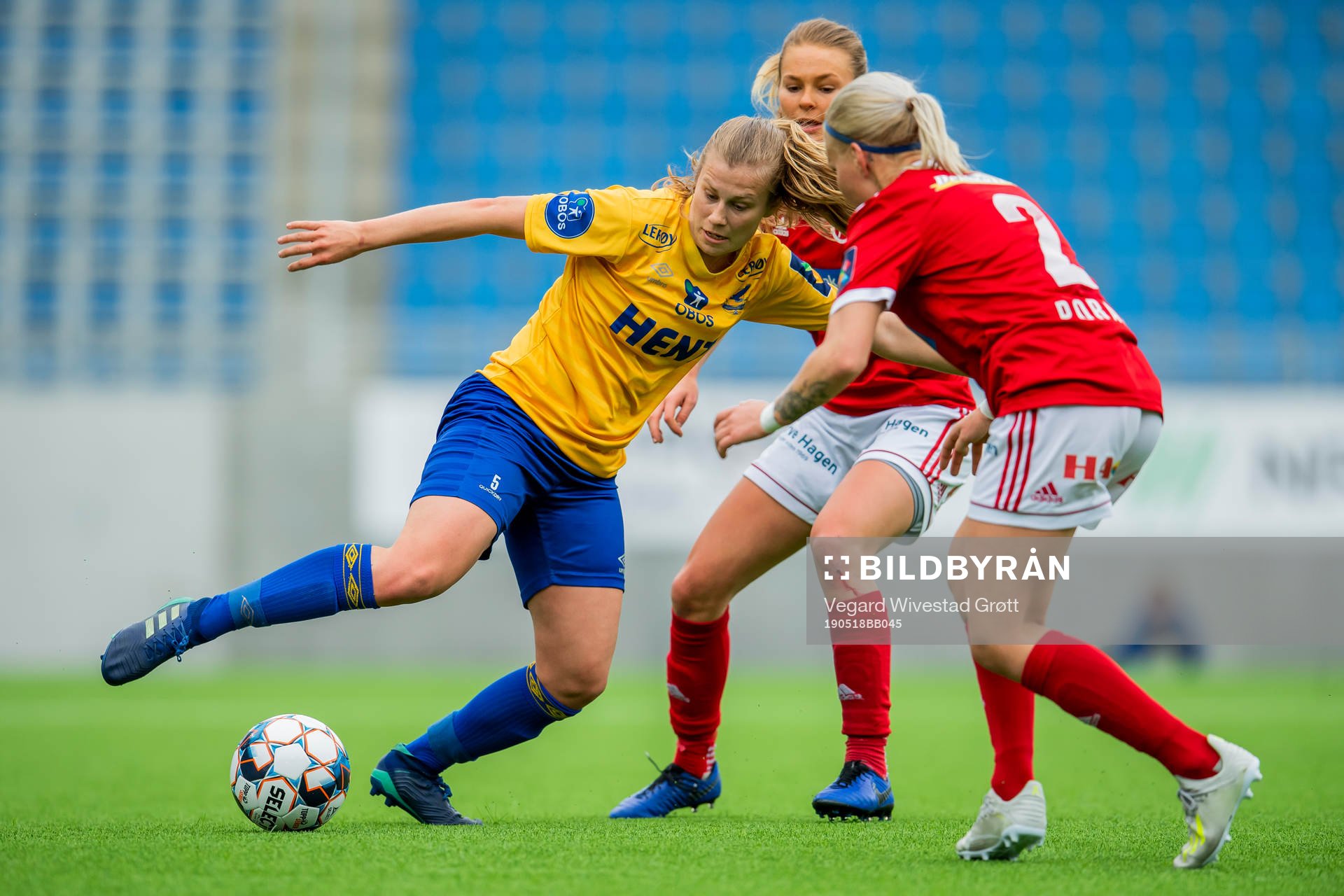 Cesilie Andreassen of Trondheims-Ørn, Sara Johansen of
