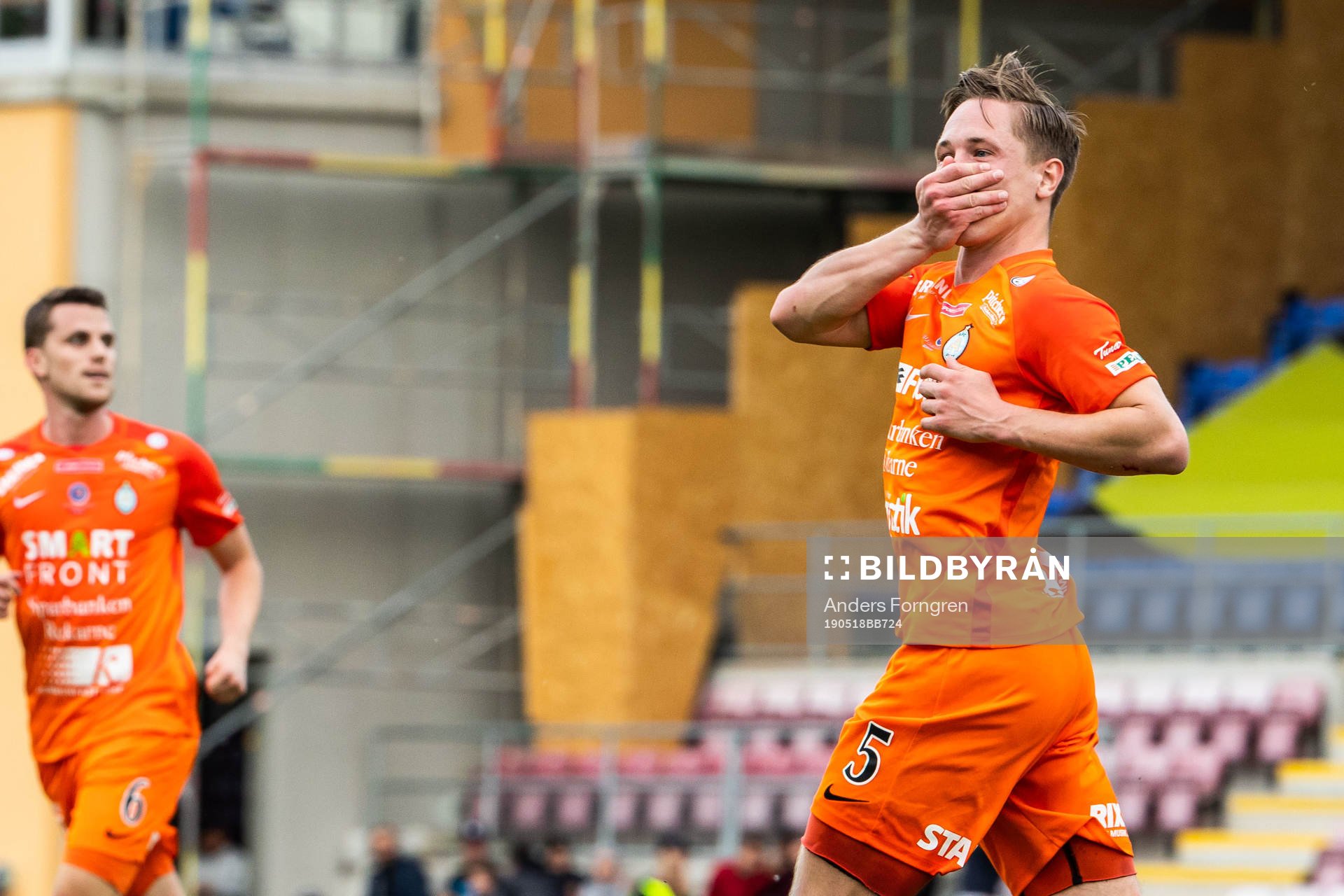 AFC Eskilstunas Gustav Jarl jublar