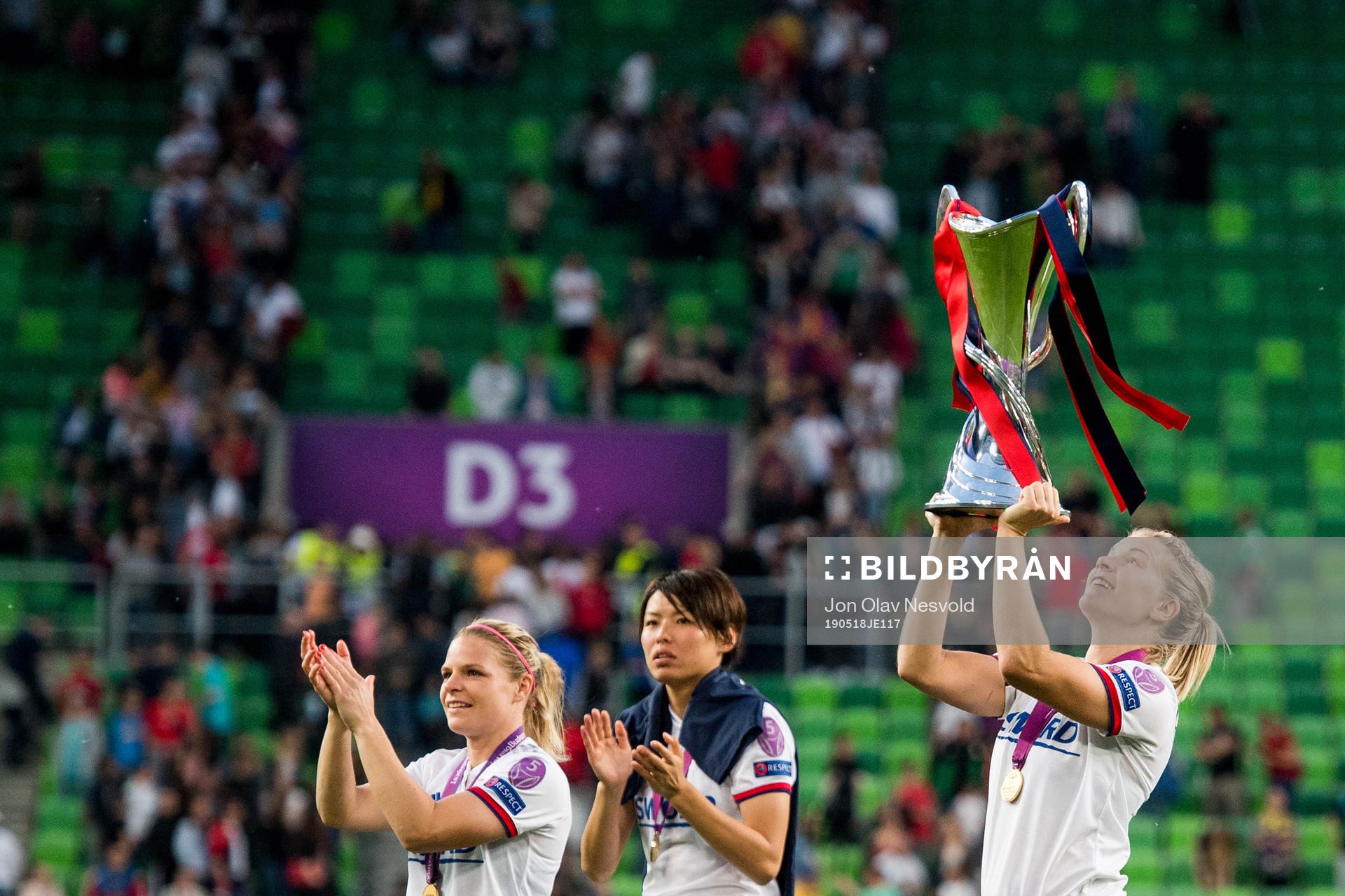 Ada Hegerberg of Lyon celebrates
