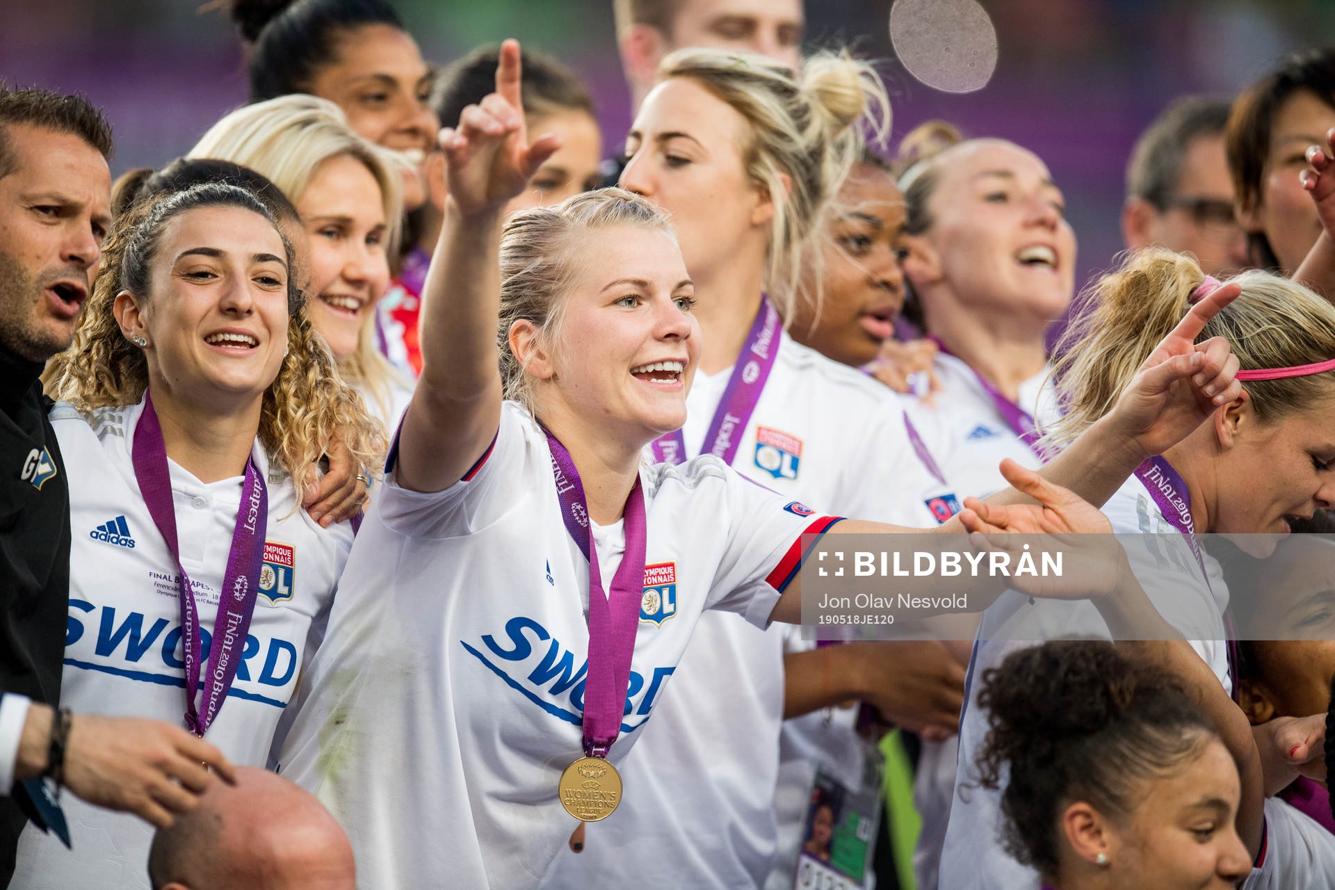 Ada Hegerberg of Lyon celebrates