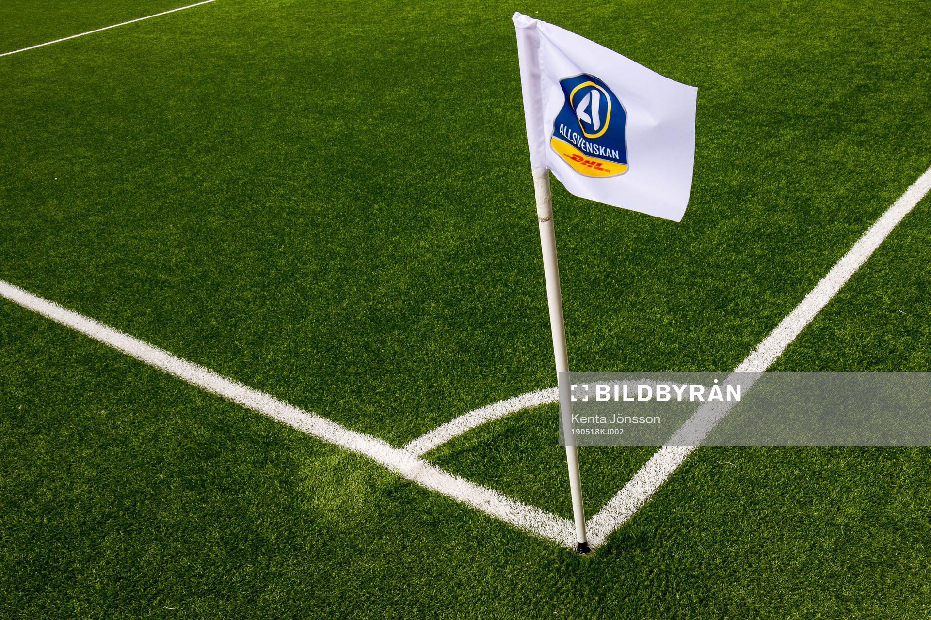 En hörnflagga med Allsvenskans logotyp