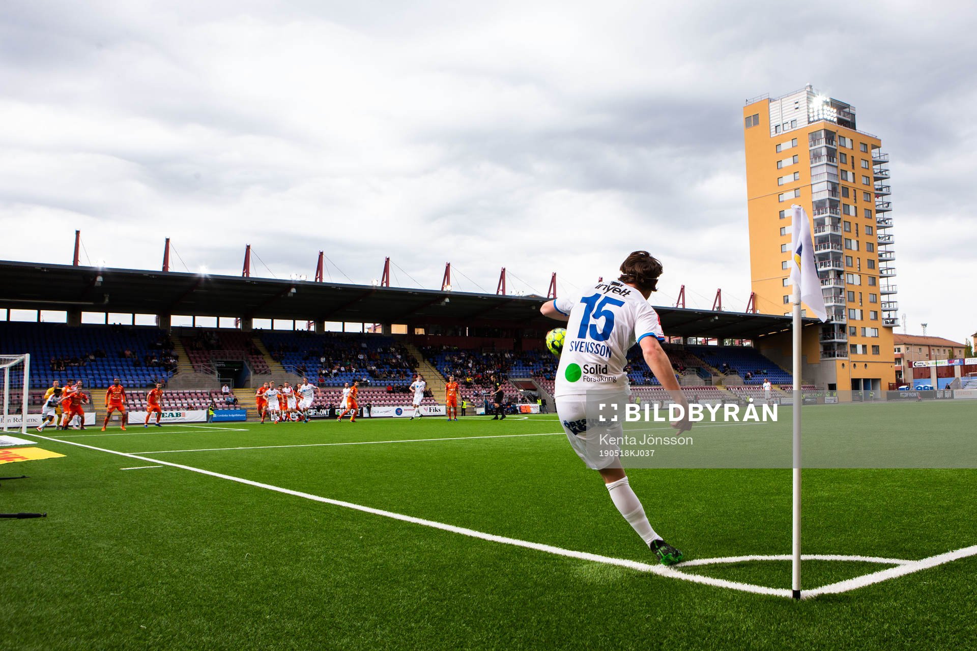 Helsingborgs Johan Persson med en hörna