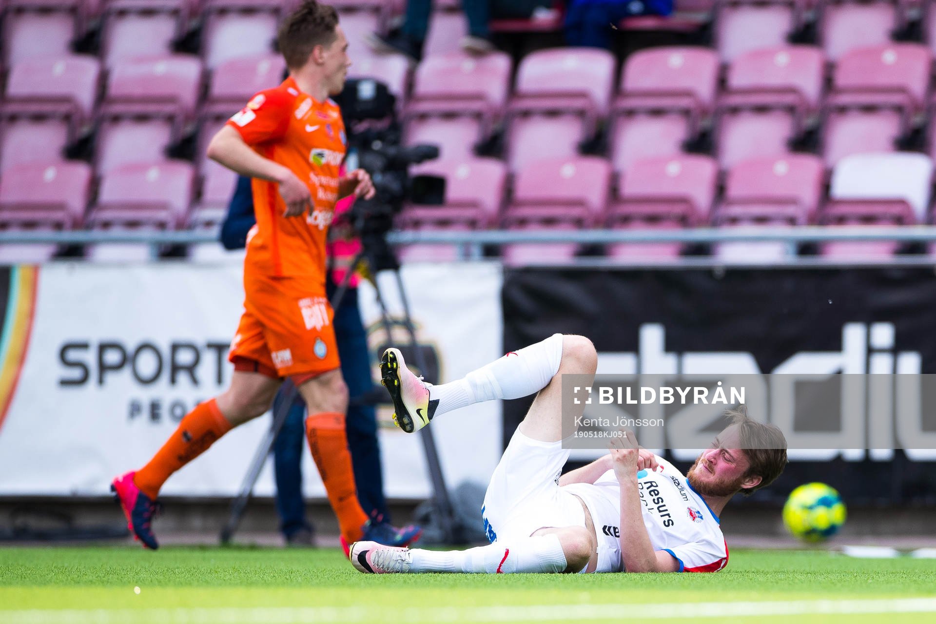 Helsingborgs Rasmus Jönsson har ont