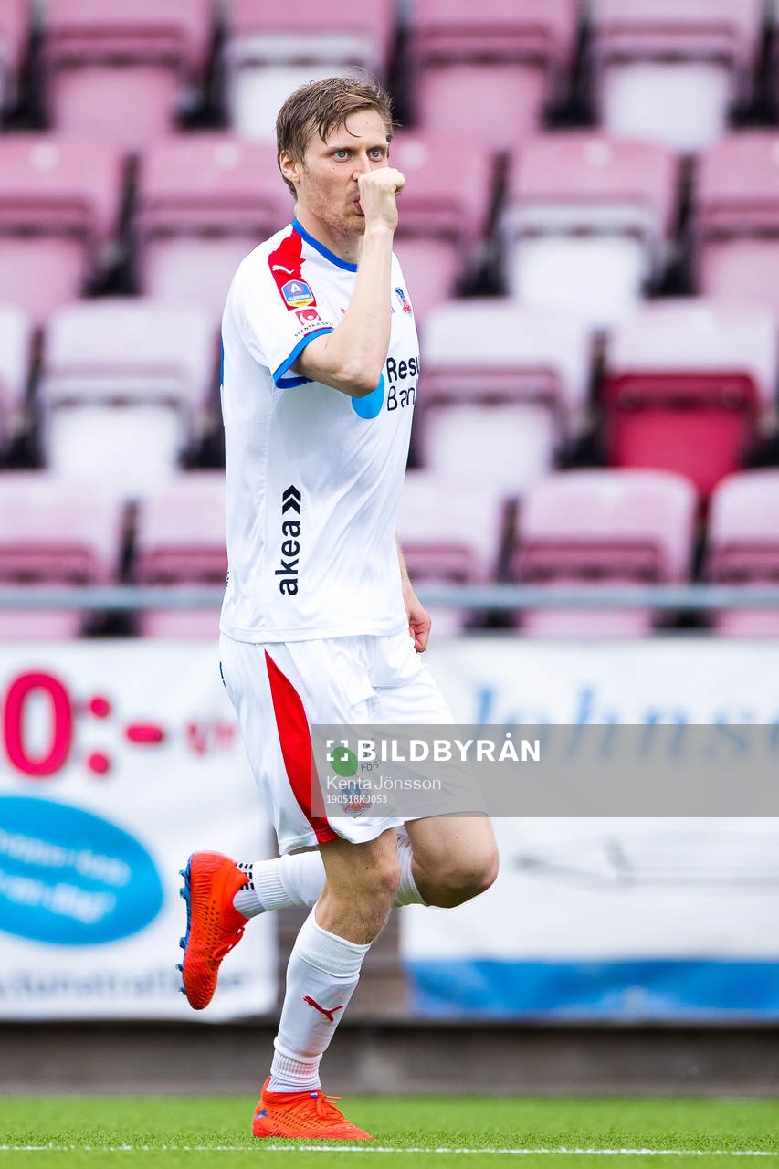 Helsingborgs Andri Bjarnason jublar