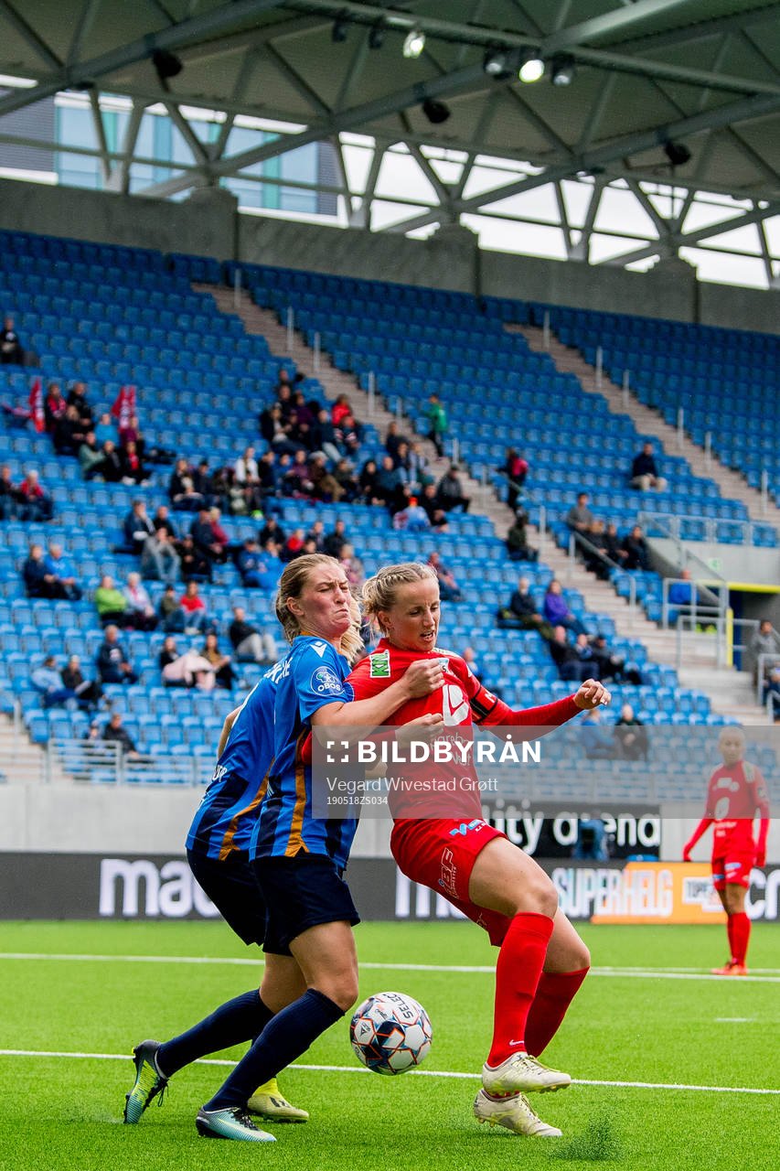 Louise Normann of Stabæk and Helene Gloppen of