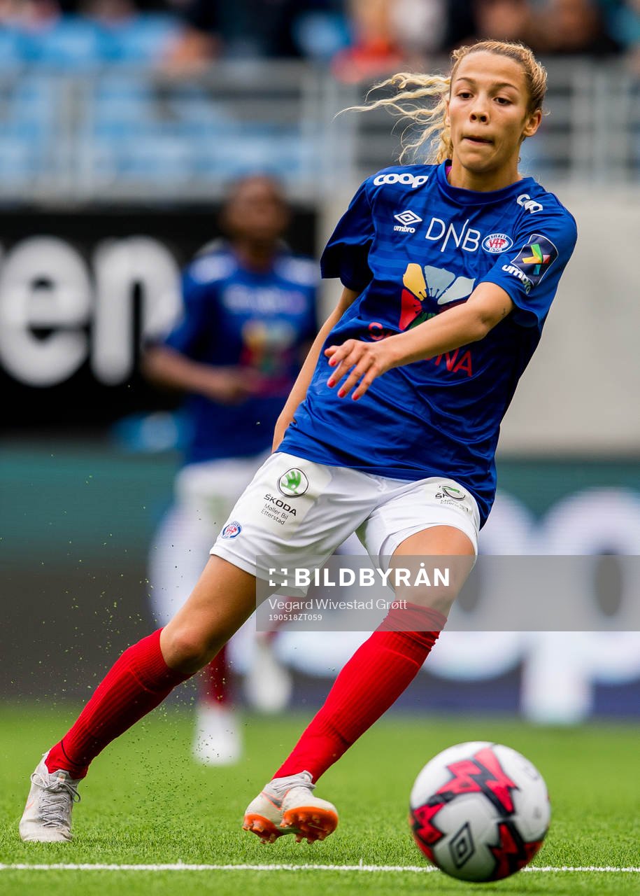 Celin Bizet Ildhusøy of Vålerenga