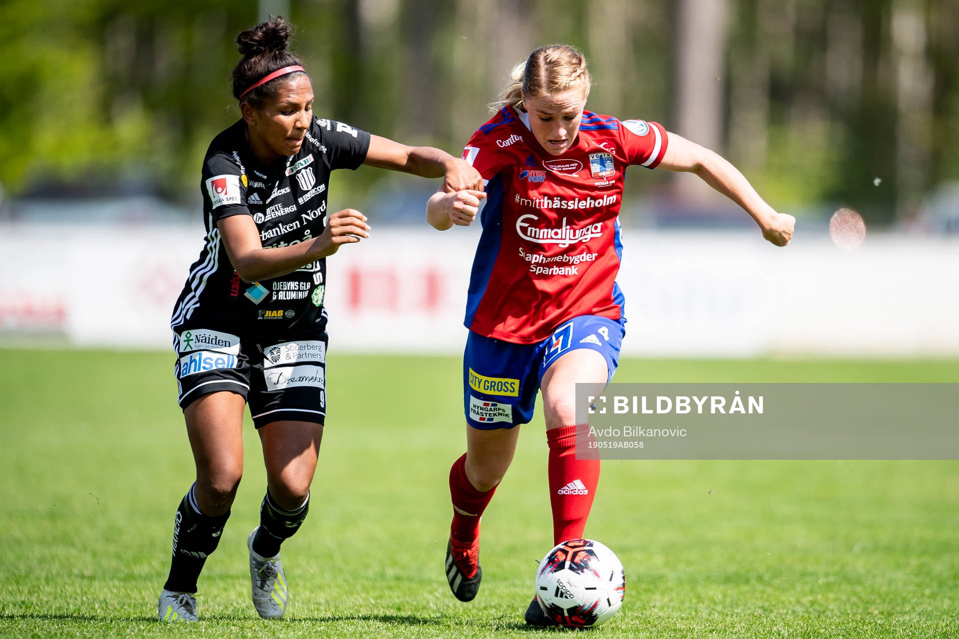 Vittsjös Catherine Bott jagas av Piteås Madelen Janogy
