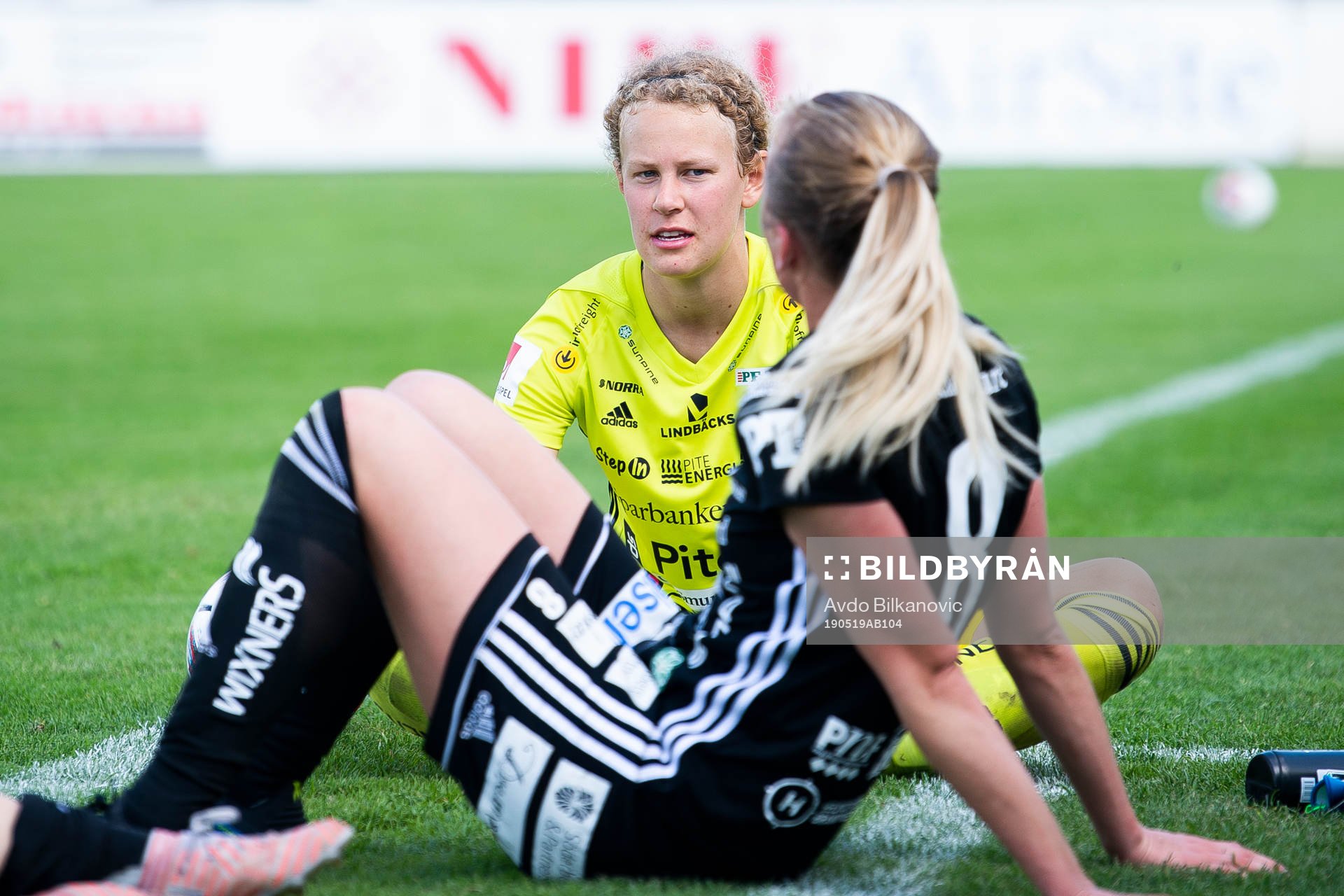 Piteås målvakt Cajsa Andersson efter slutsignalen under fotbollsmatchen i Damallsvenskan mellan Vittsjö och Piteå 19 Maj 2019 i Vittsjö.