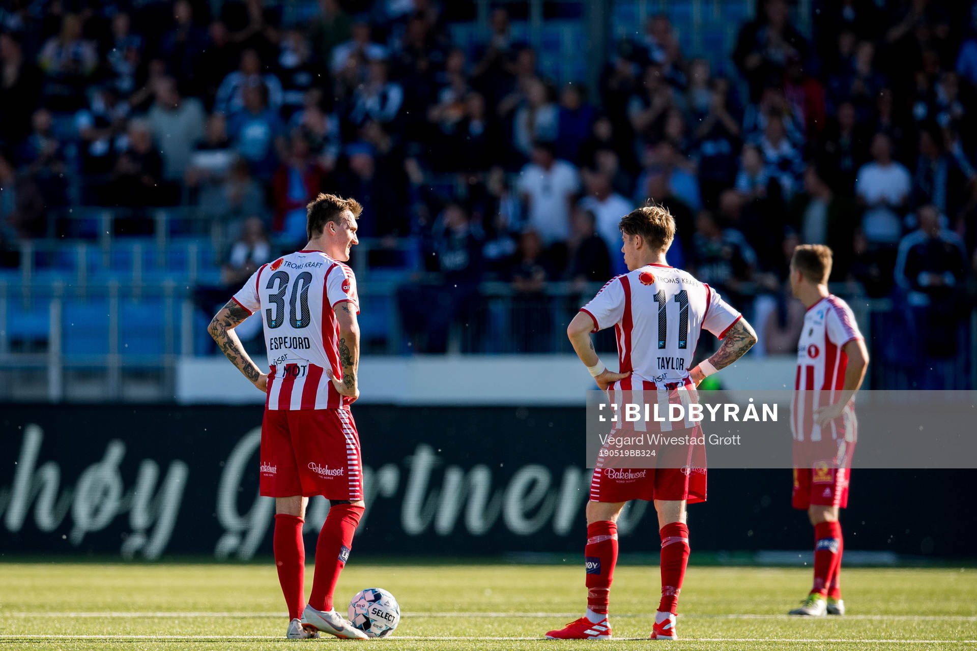 Runar Espejord and Robert Taylor look dejected
