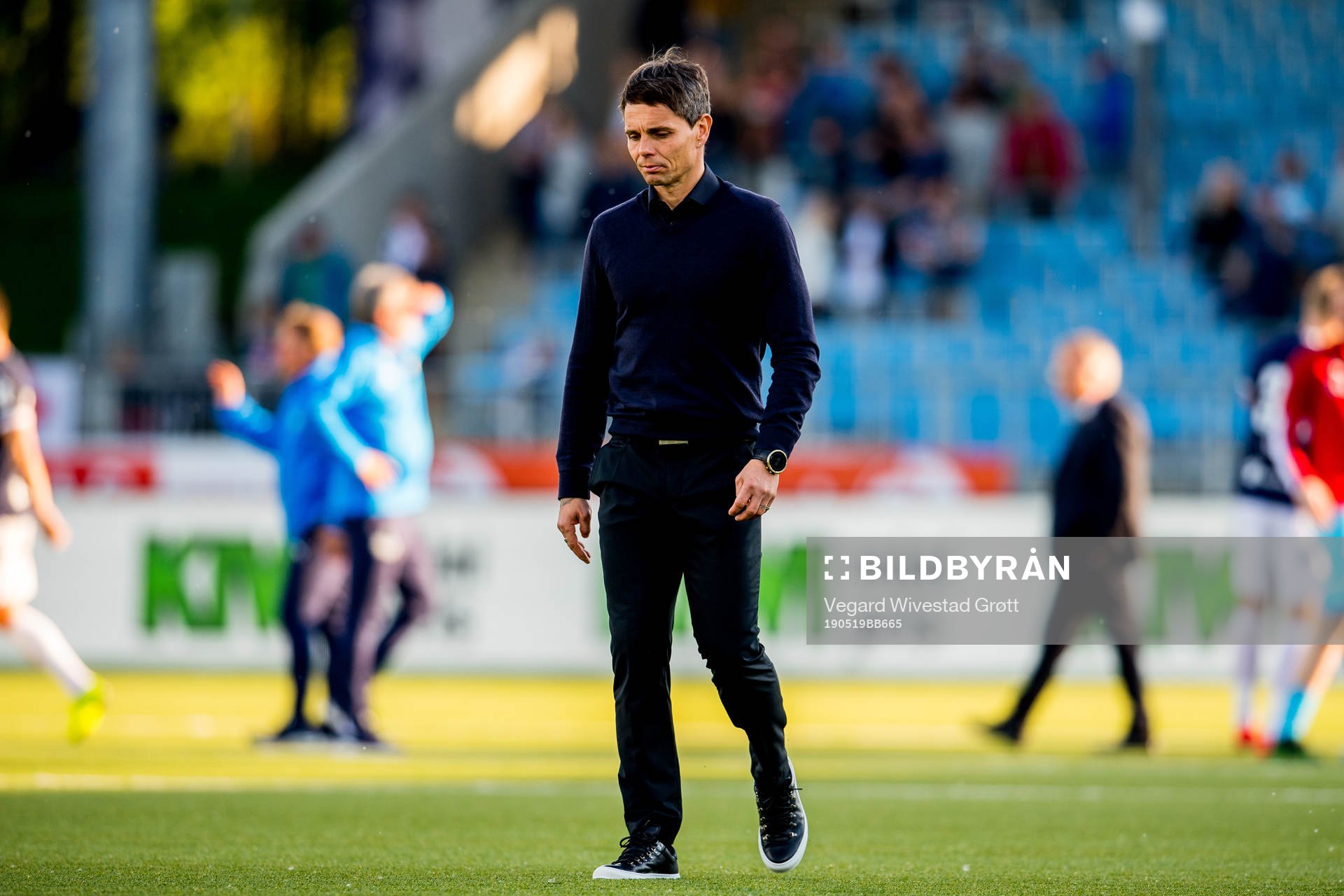 Simo Valakari, head coach of Tromsø, looks dejected