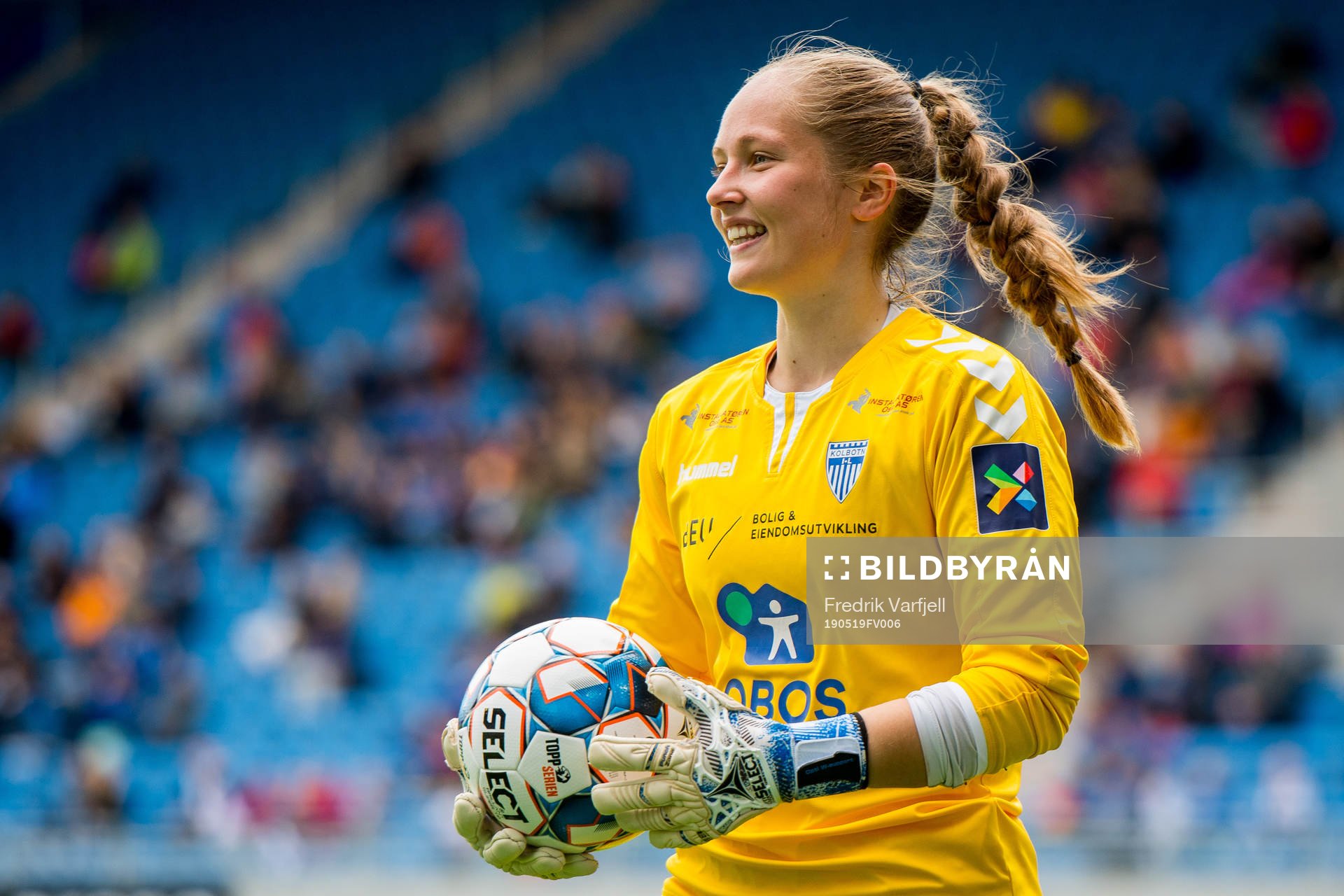 Goalkeeper Aurora Mikalsen of Kolbotn