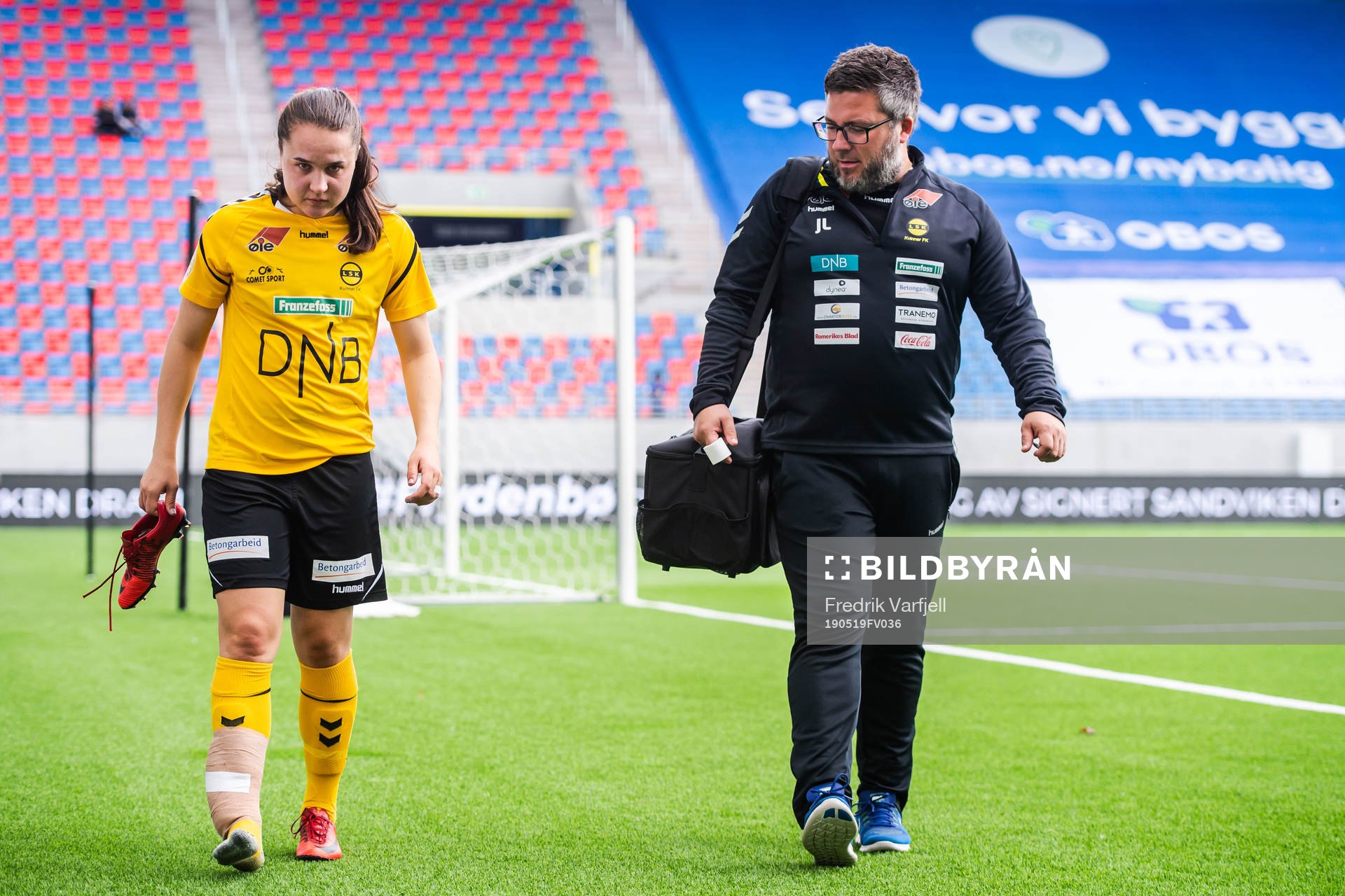 Heidi Elisabeth Ellingsen of LSK kvinner leaves the pitch