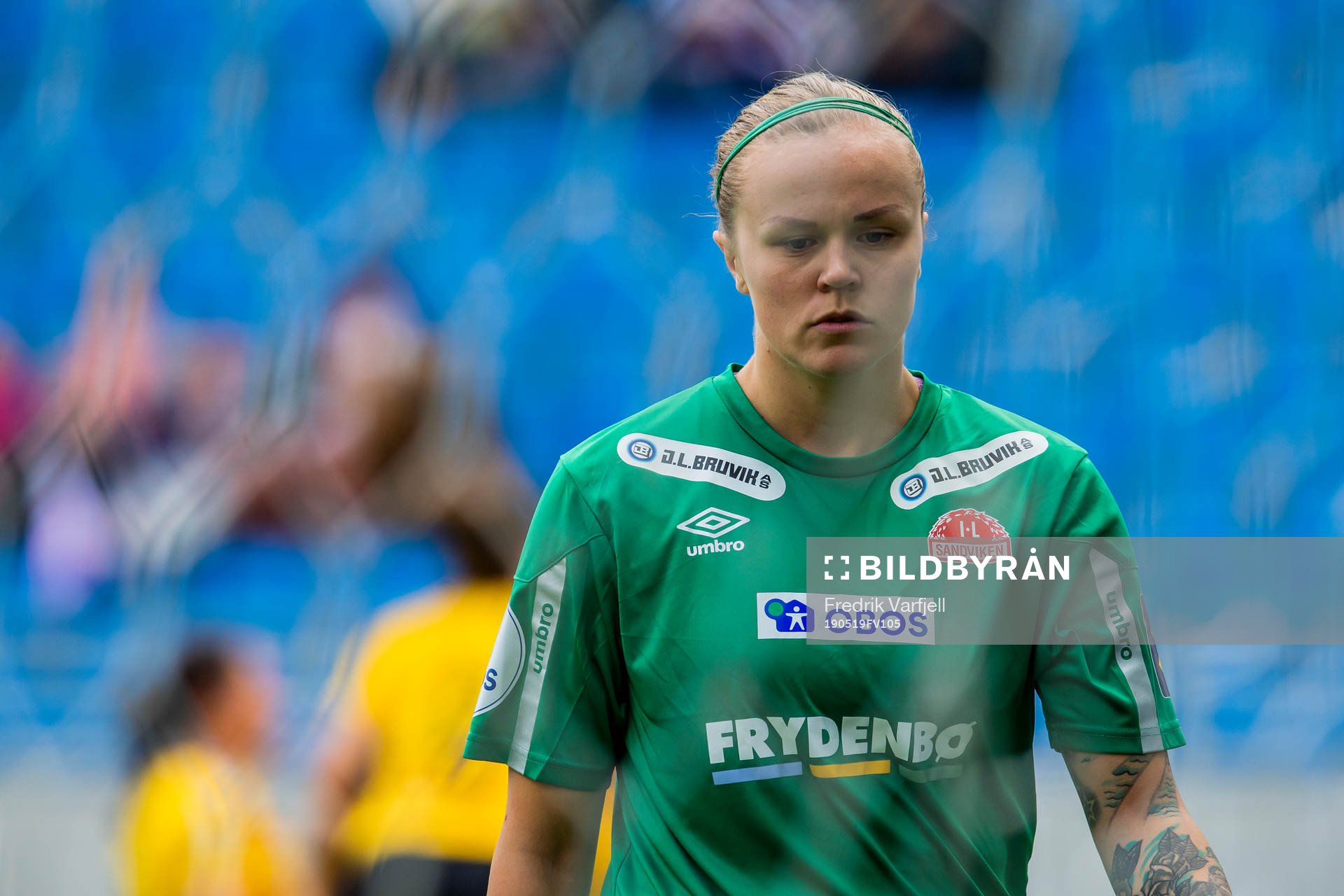 Goalkeeper Nora Gjøen of Sandviken looks dejected