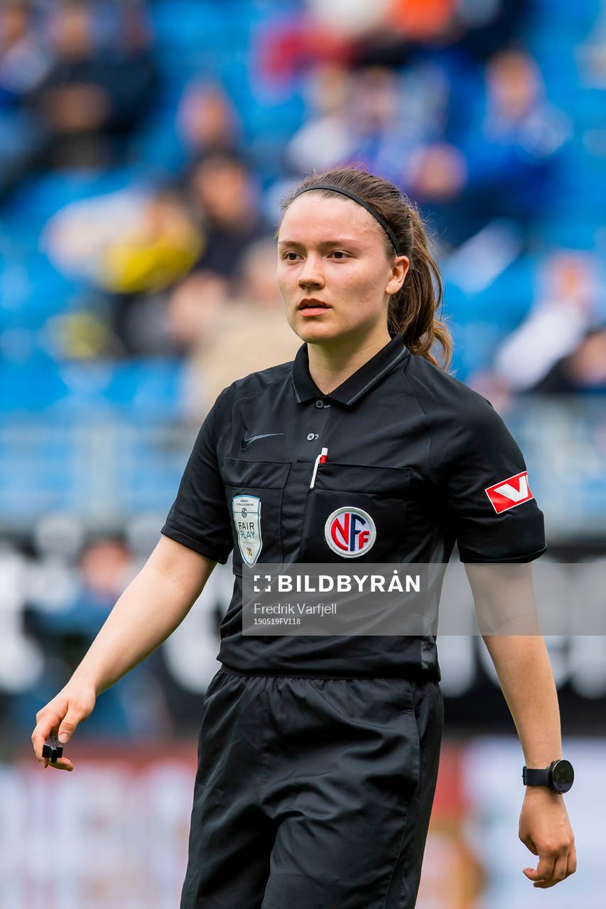 Karoline Marie Jensen, referee
