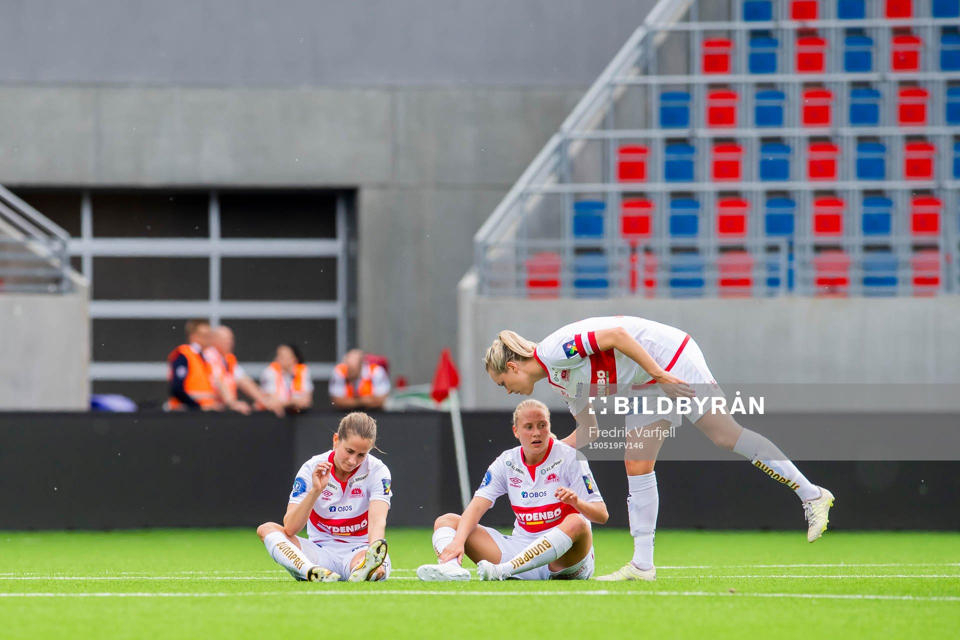 Ingrid Ryland, Lisa Naalsund and Stine Hovland of Sandviken
