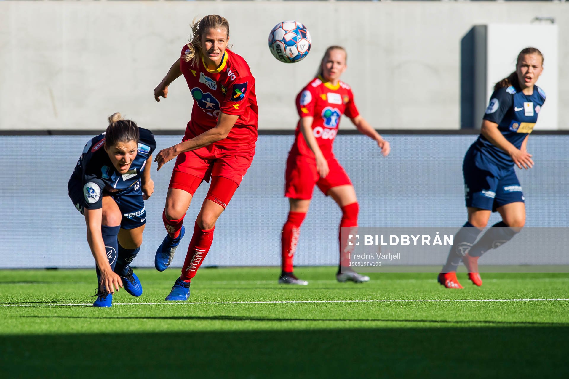 Dejana Stefanovic of Avaldsnes and Justine Monique