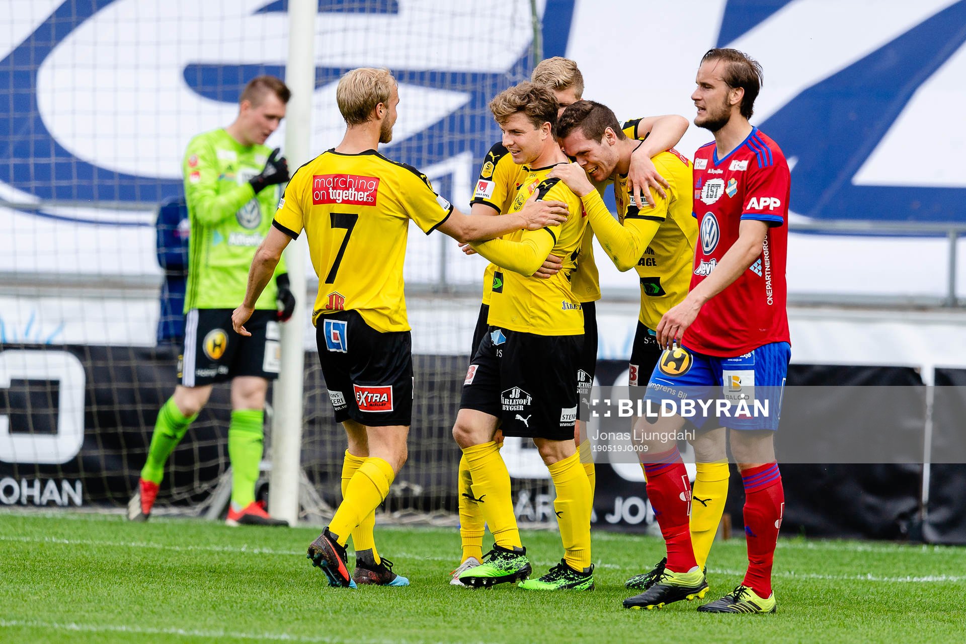 Mjällbys Joel Nilsson jublar