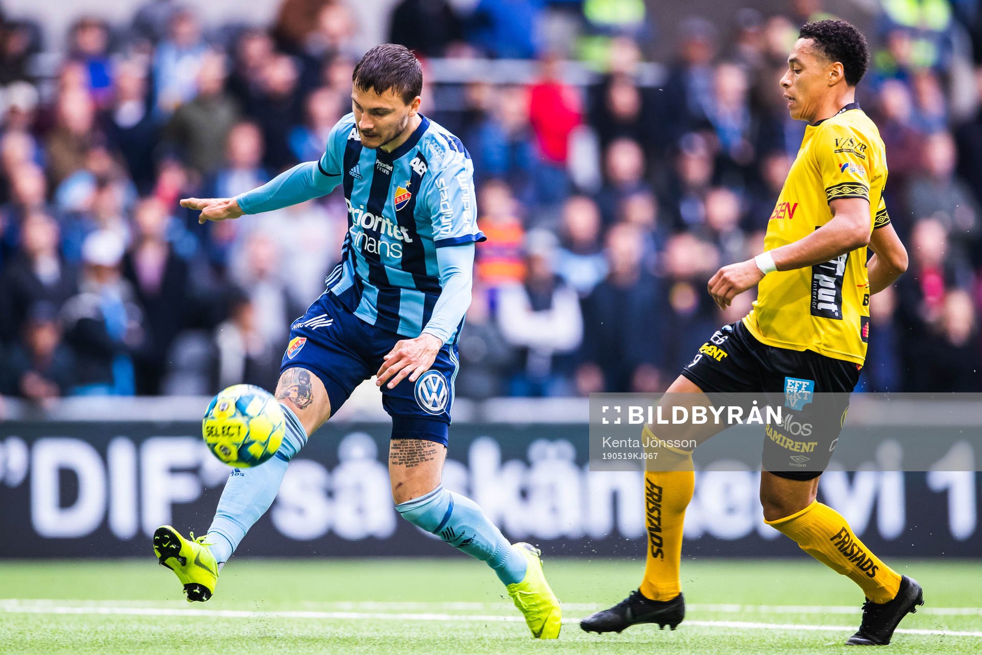 Djurgårdens Erik Berg och Elfsborgs Kevin Kabran