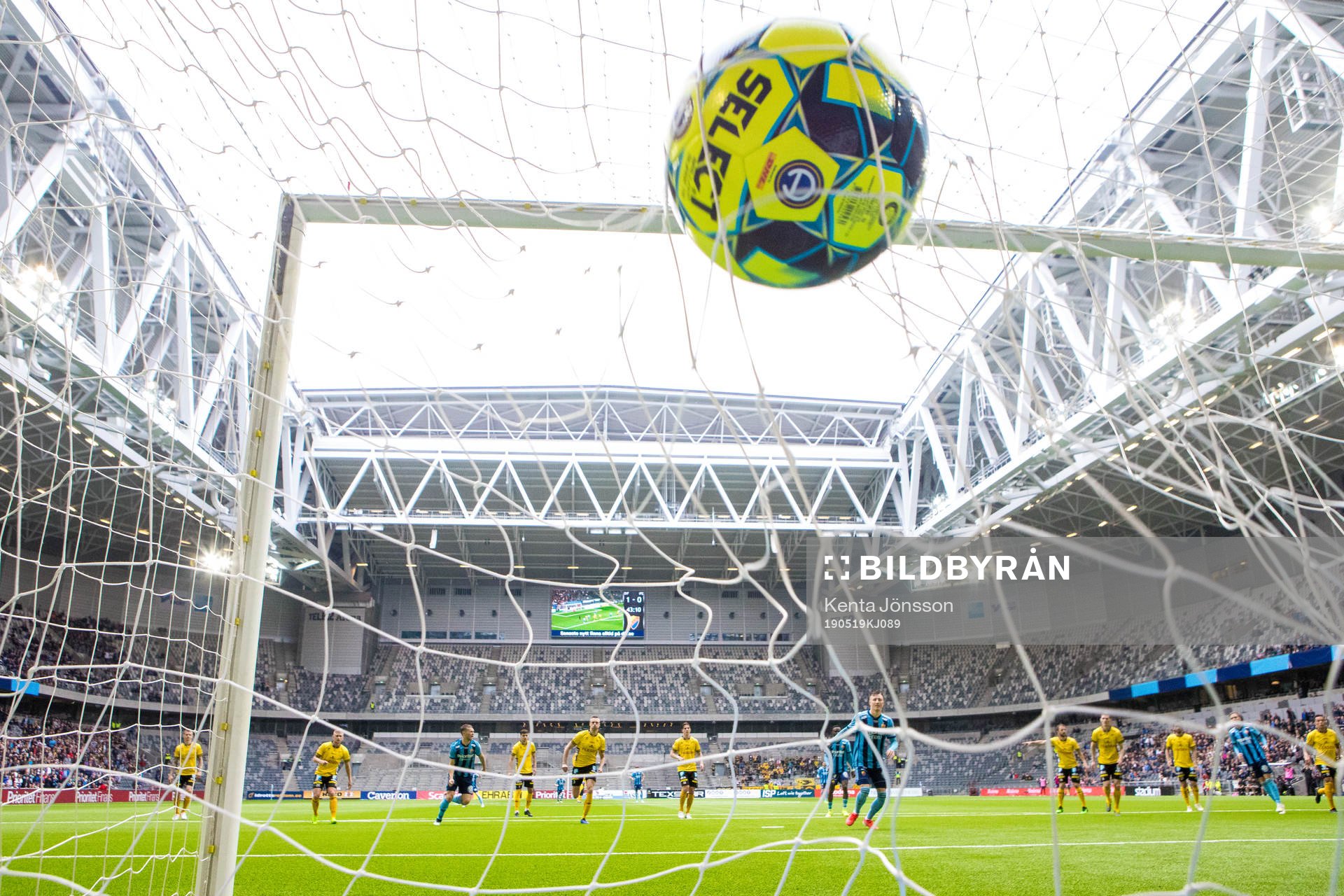 Djurgårdens Fredrik Ulvestad gör 2-0 på straff