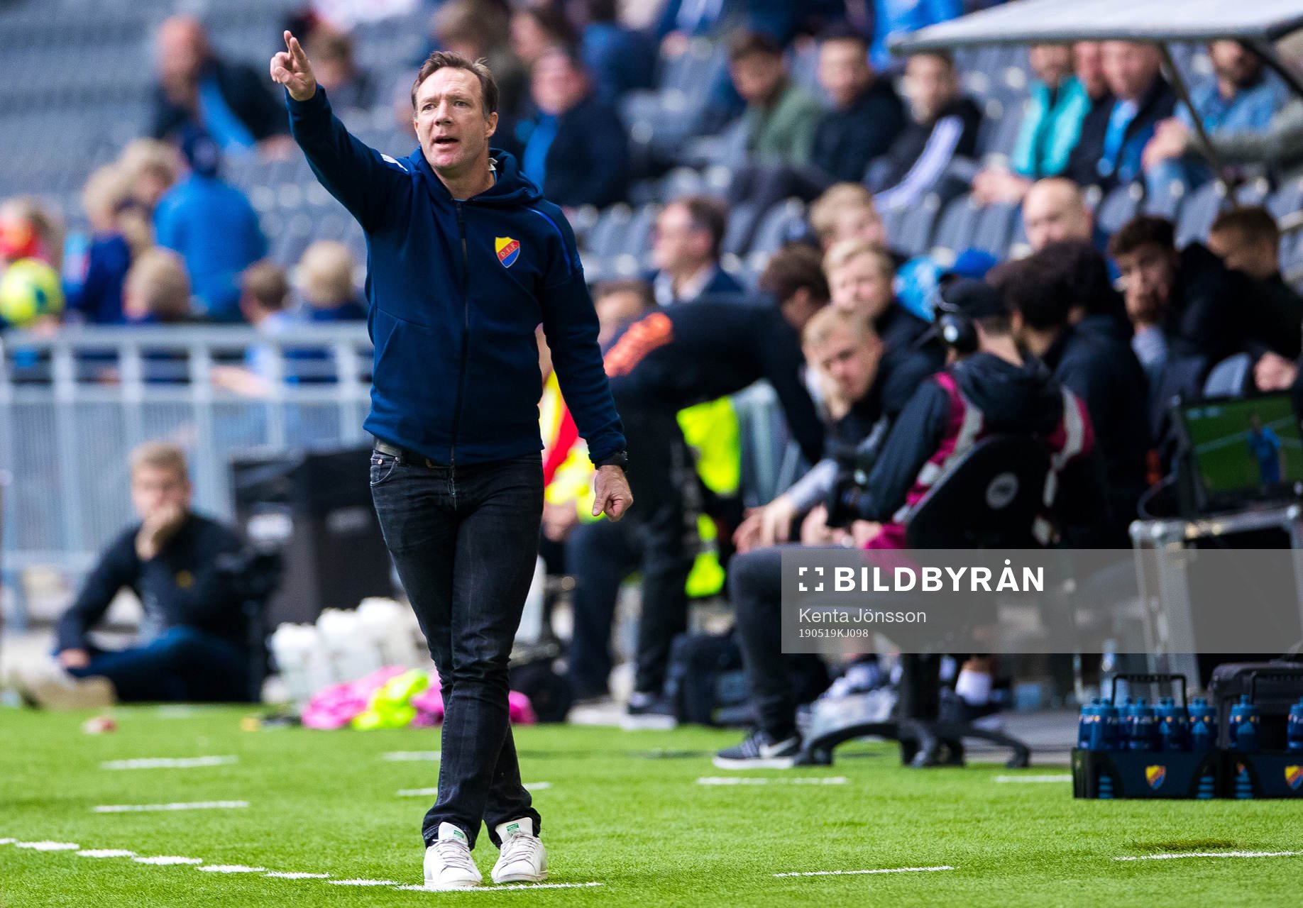 Djurgårdens tränare Kim Bergstrand under fotbollsmatchen i Allsvenskan mellan Djurgården och Elfsborg den 19 maj 2019 i Stockholm. 