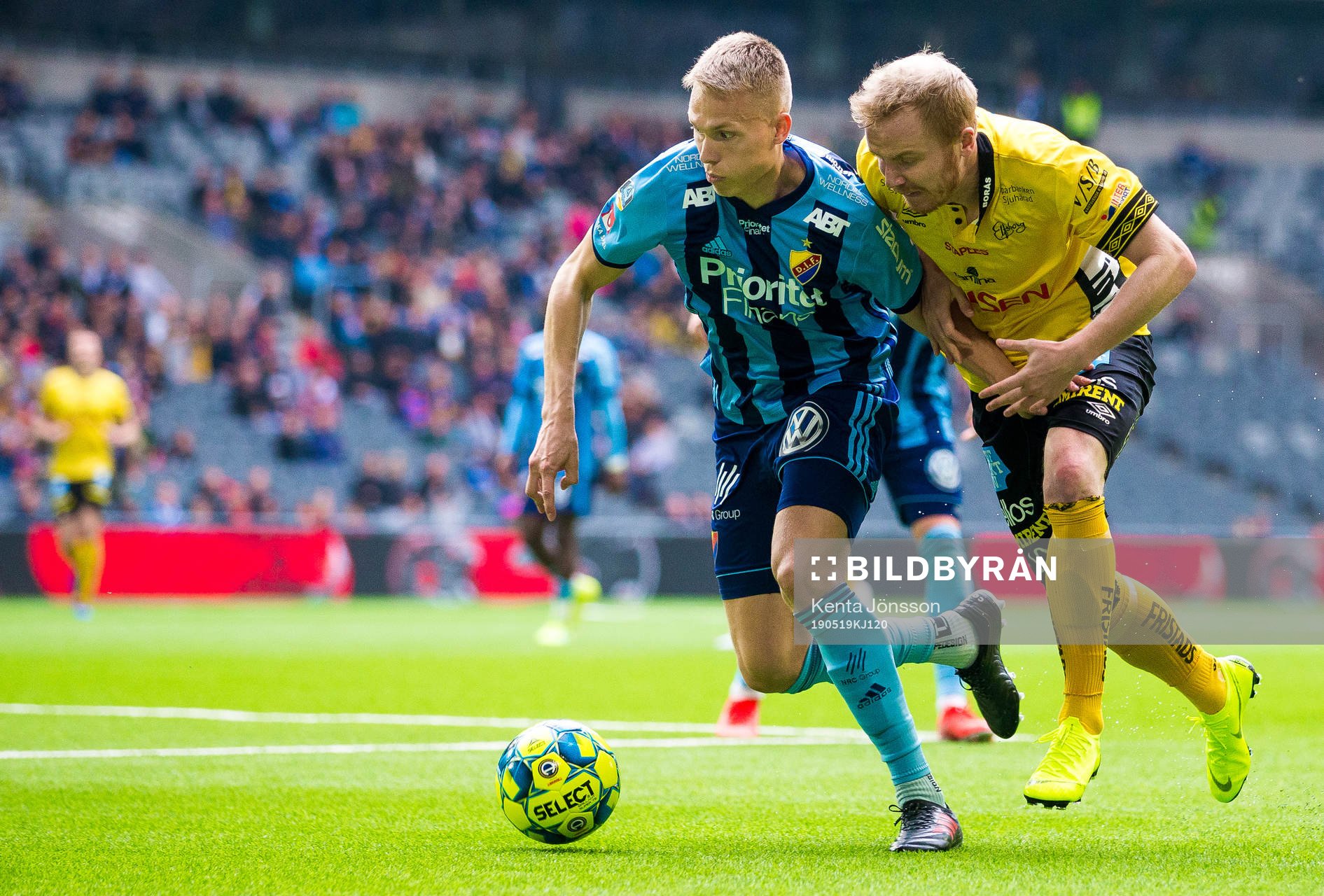 Djurgårdens Jonathan Augustinsson och Elfsborgs Simon