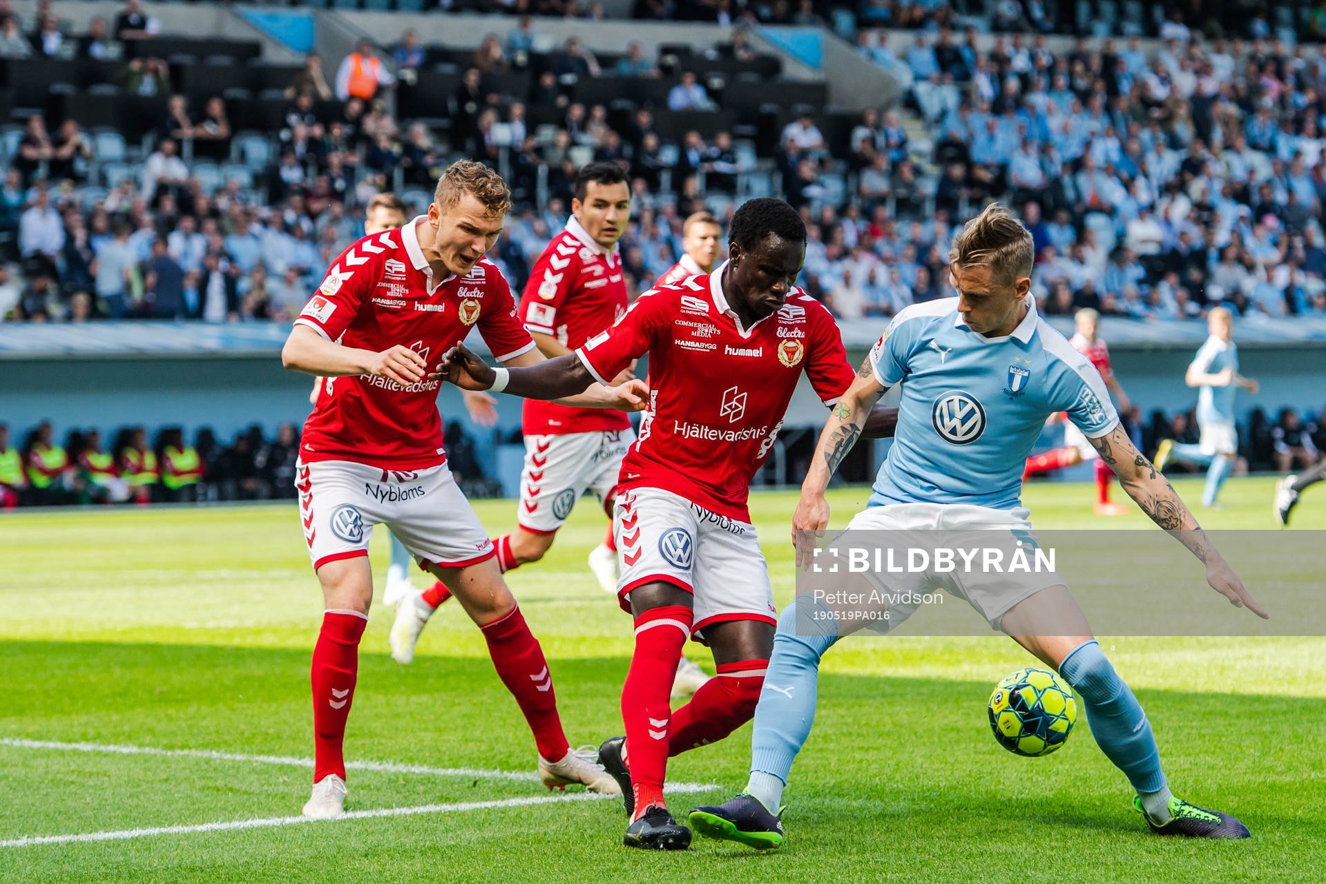 Kalmars Piotr Johansson och Papa Alioune Diouf mot Malmö