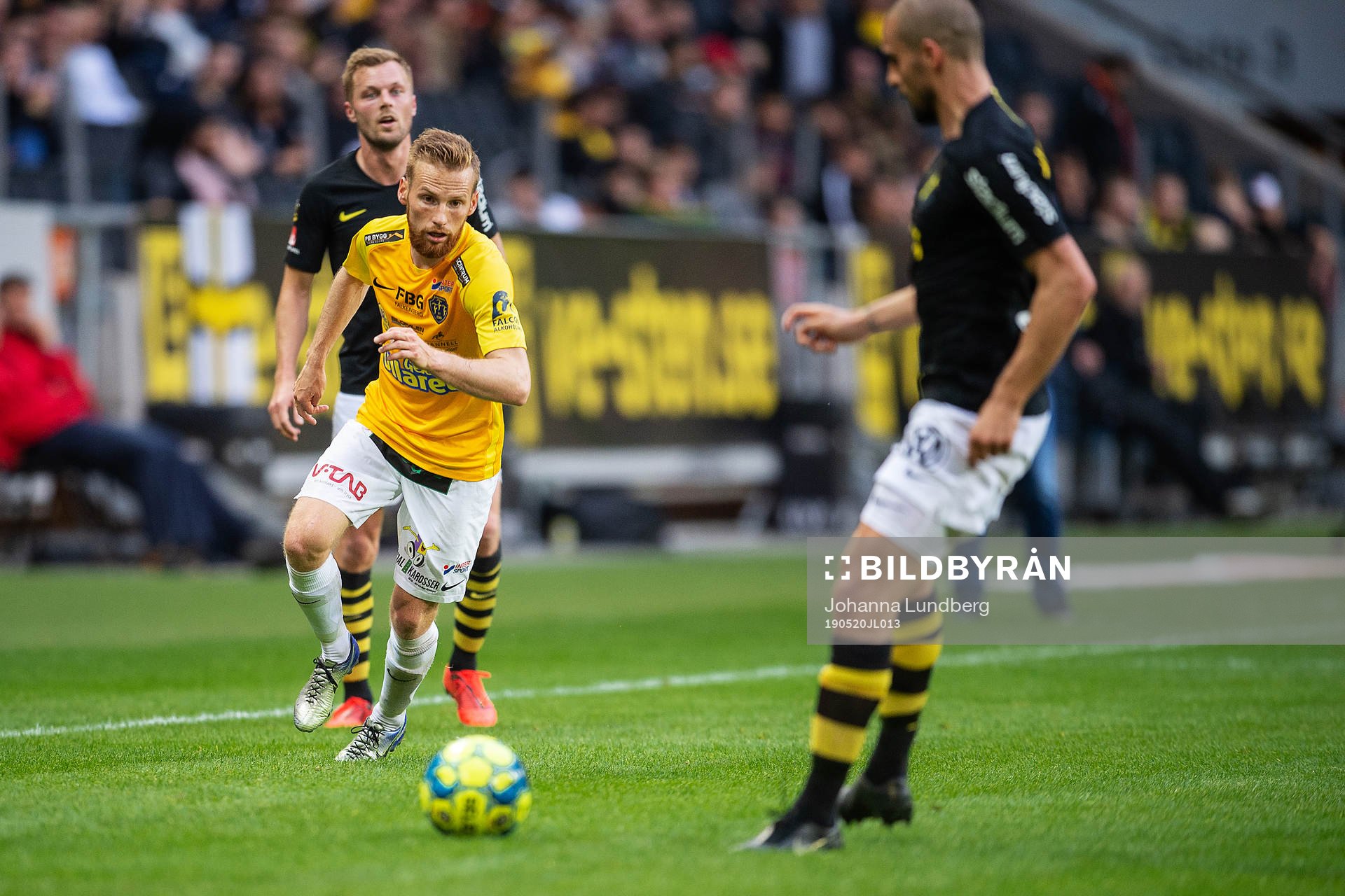 s Sebastian Larsson