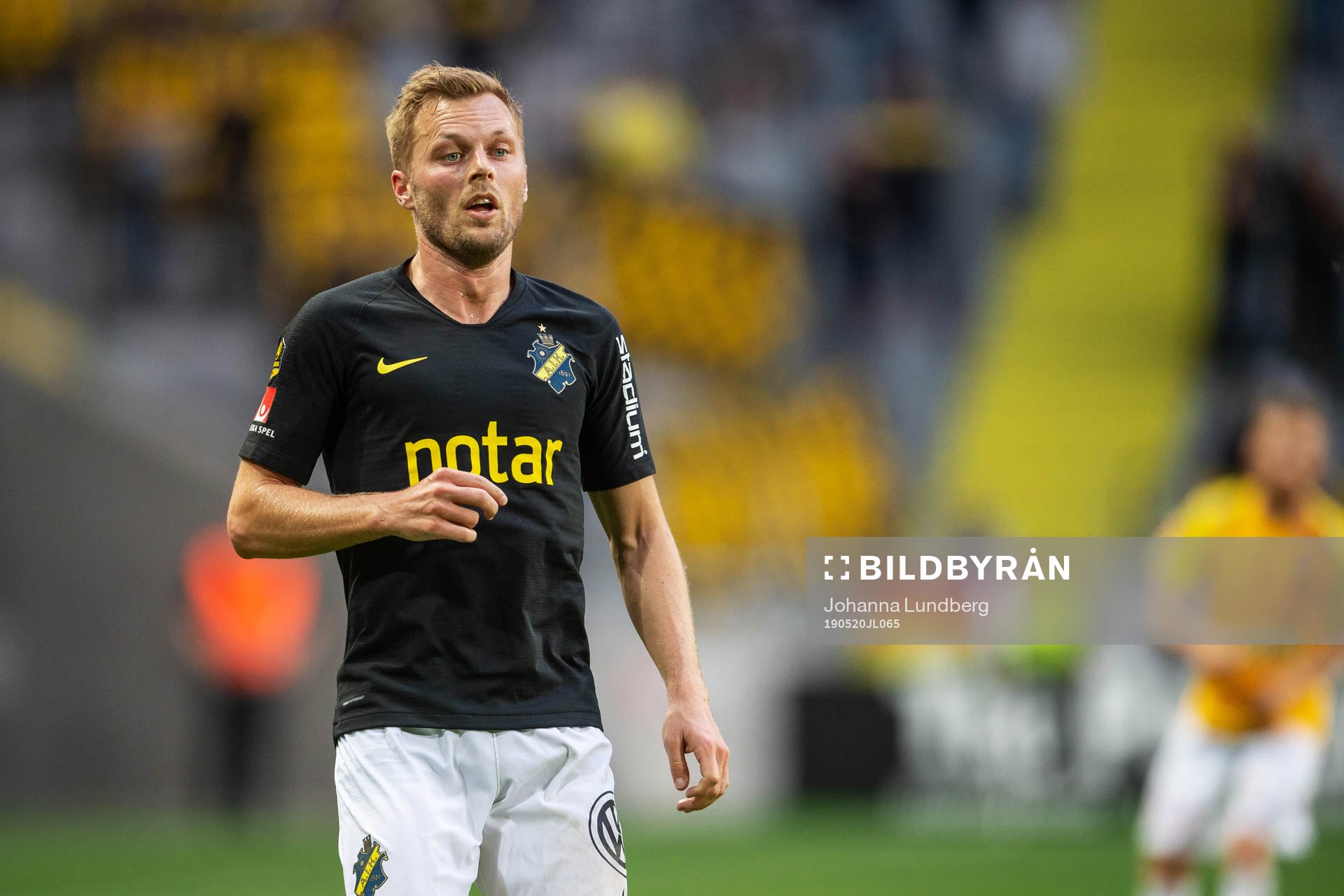 s Sebastian Larsson