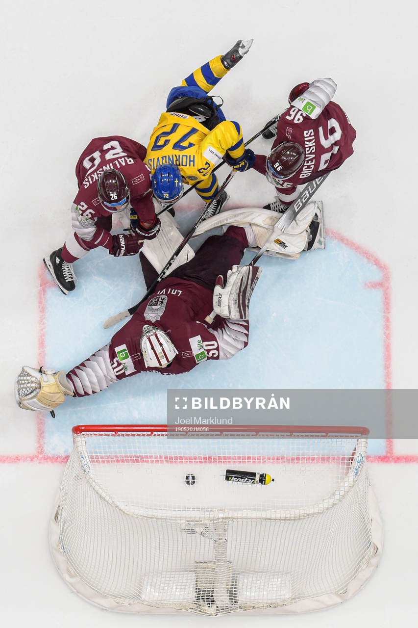 Patric Hörnqvist of Sweden score the 4-3 goal in action