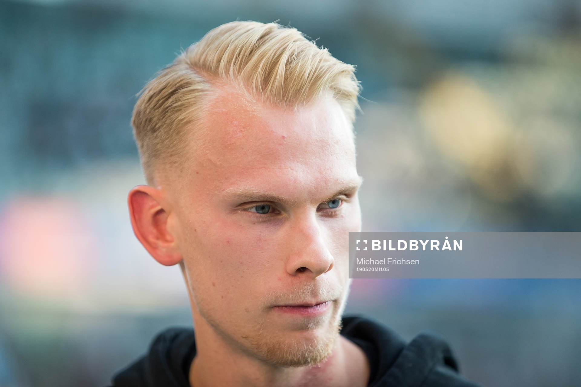 Watfords och tidigare IFK Göteborg spelaren Pontus Dahlberg intervjuas i halvlek av fotbollsmatchen i allsvenskan mellan IFK Göteborg och Hammarby den 20 maj 2019 i Göteborg.